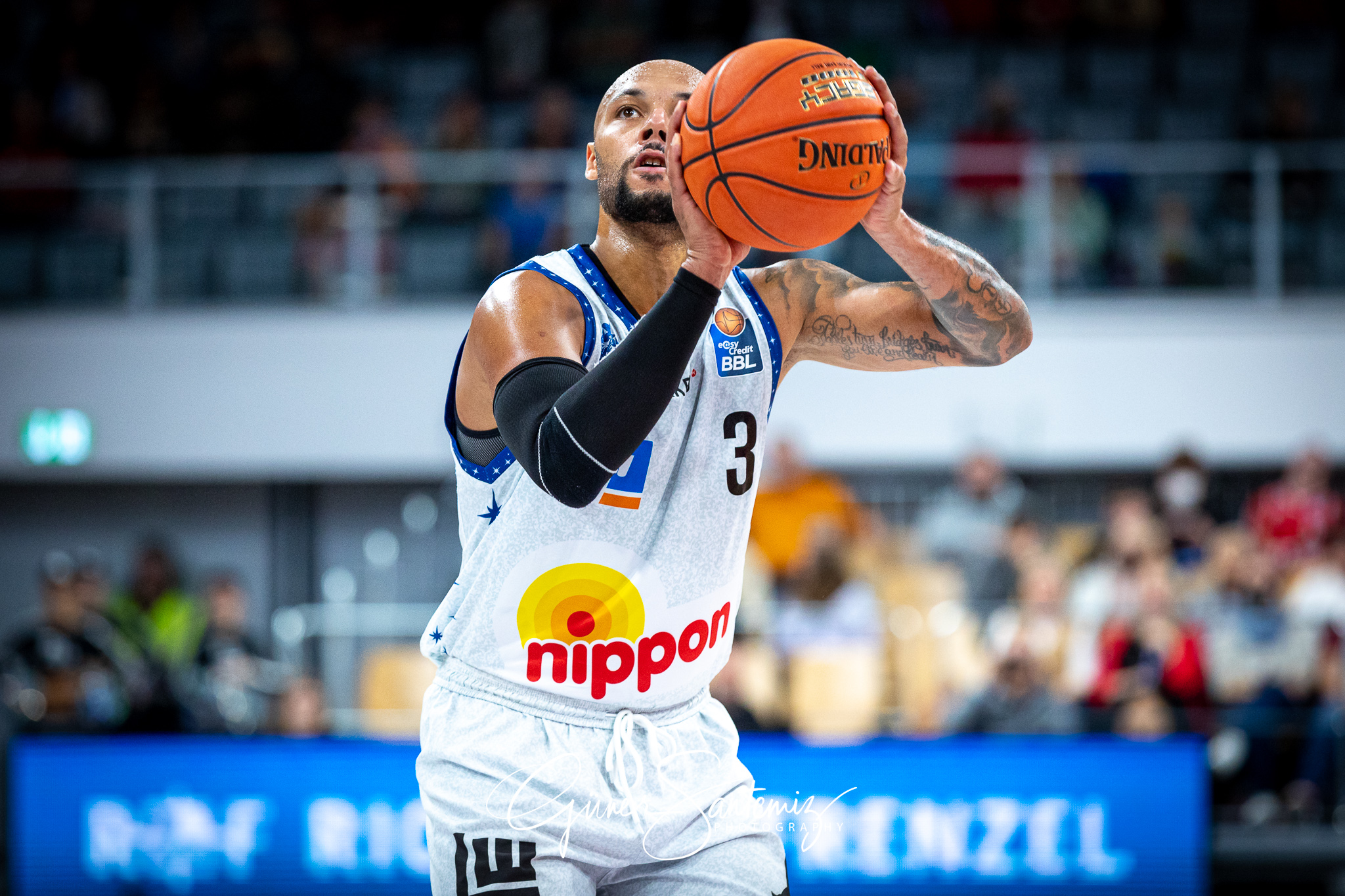 Brose Bamberg vs. Hakro Merlins Crailsheim - Basketball - easyCr