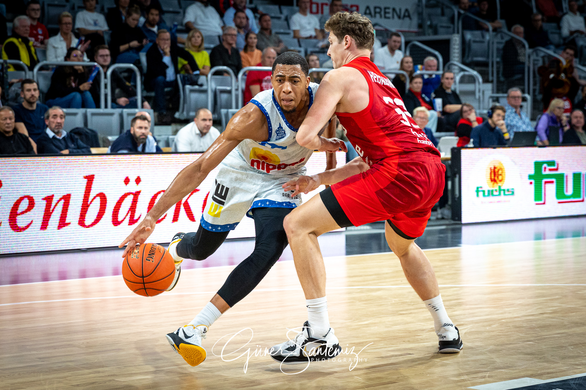 Brose Bamberg vs. Hakro Merlins Crailsheim - Basketball - easyCr
