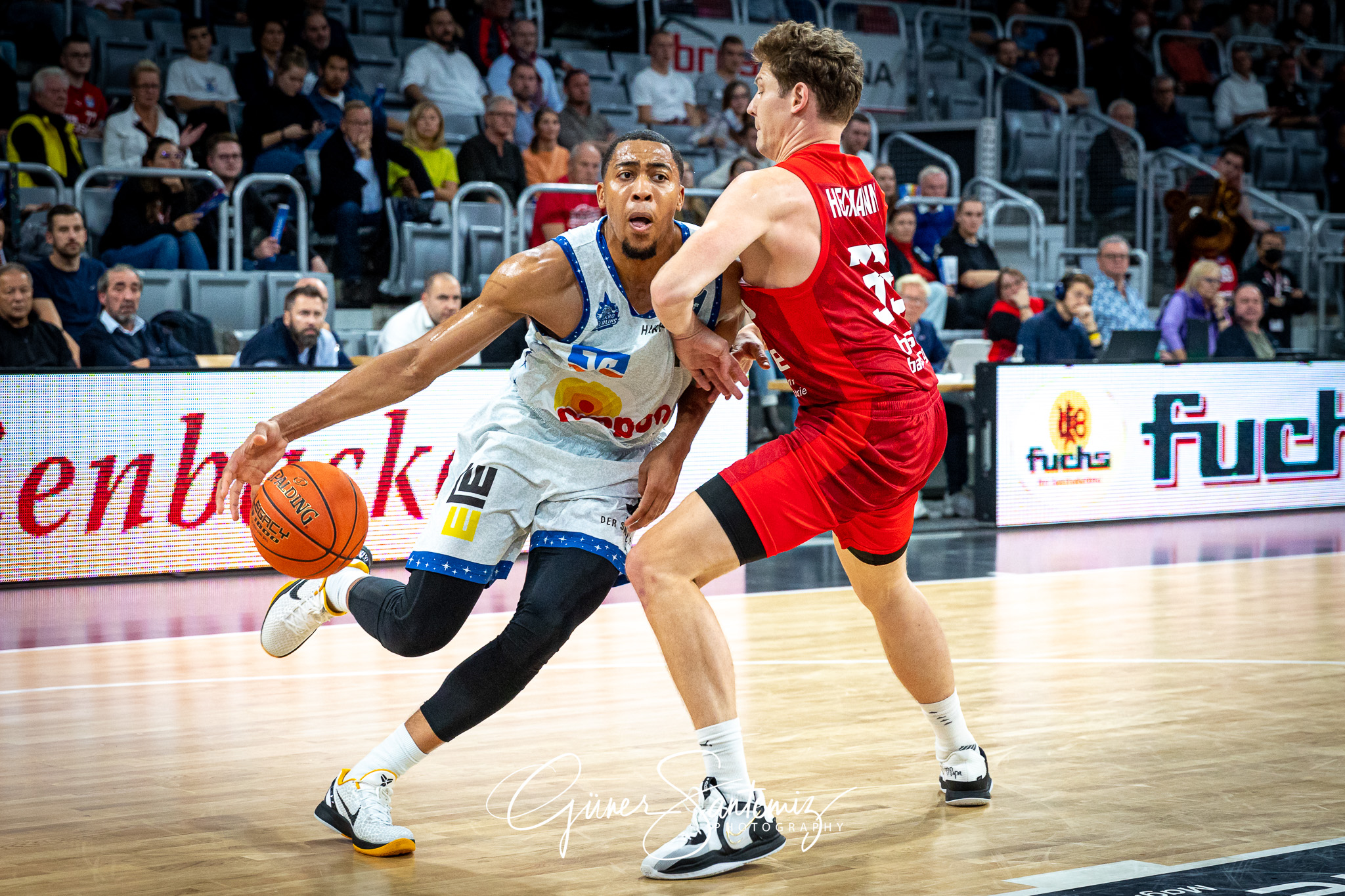 Brose Bamberg vs. Hakro Merlins Crailsheim - Basketball - easyCr