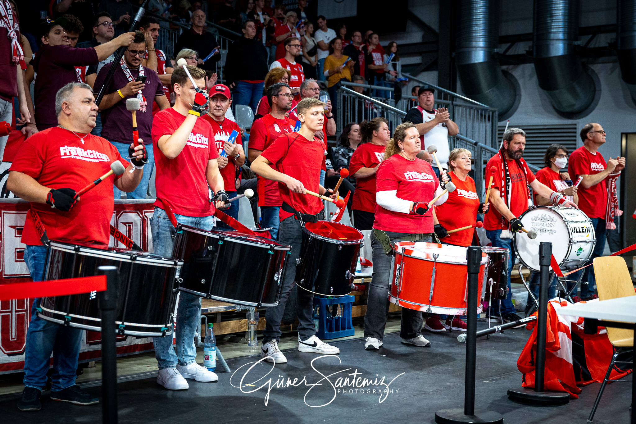 Brose Bamberg vs. Hakro Merlins Crailsheim - Basketball - easyCr