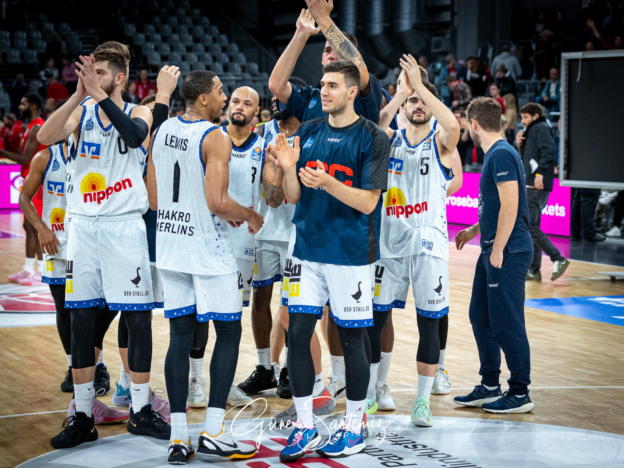 Brose Bamberg vs. Hakro Merlins Crailsheim - Basketball - easyCr