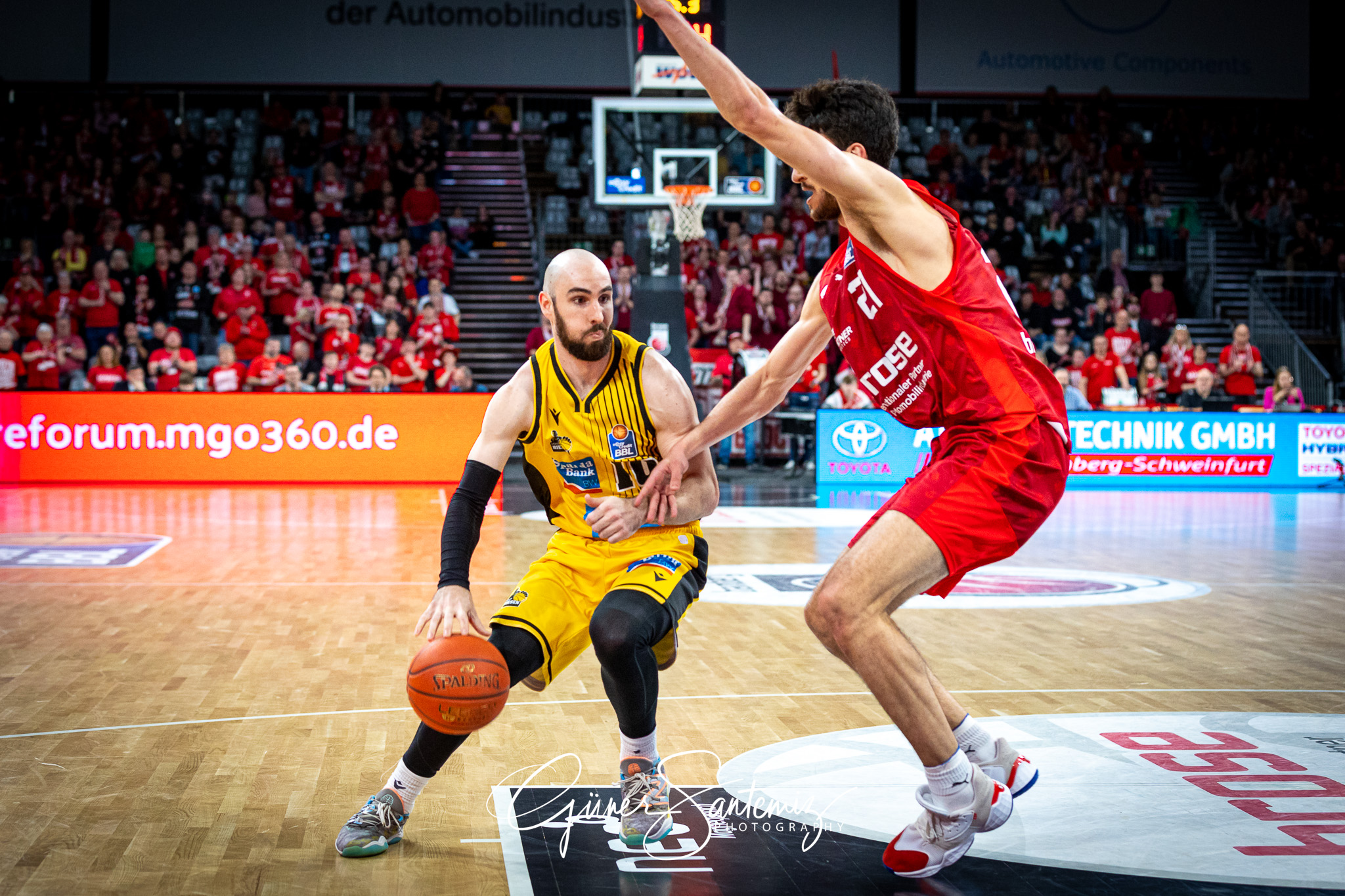 Brose Bamberg vs. MHP Riesen Ludwigsburg - Basketball - easyCred