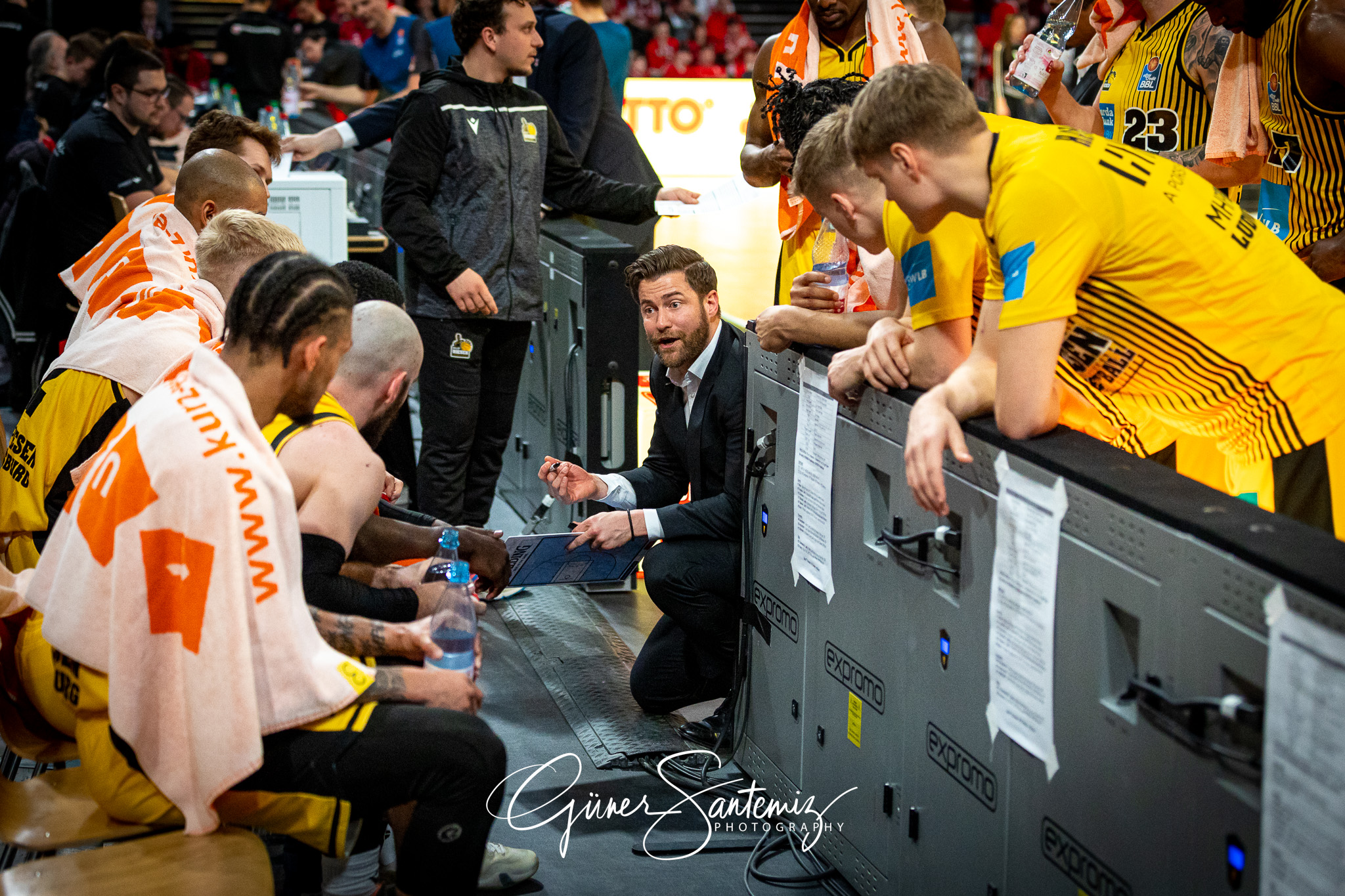 Brose Bamberg vs. MHP Riesen Ludwigsburg - Basketball - easyCred