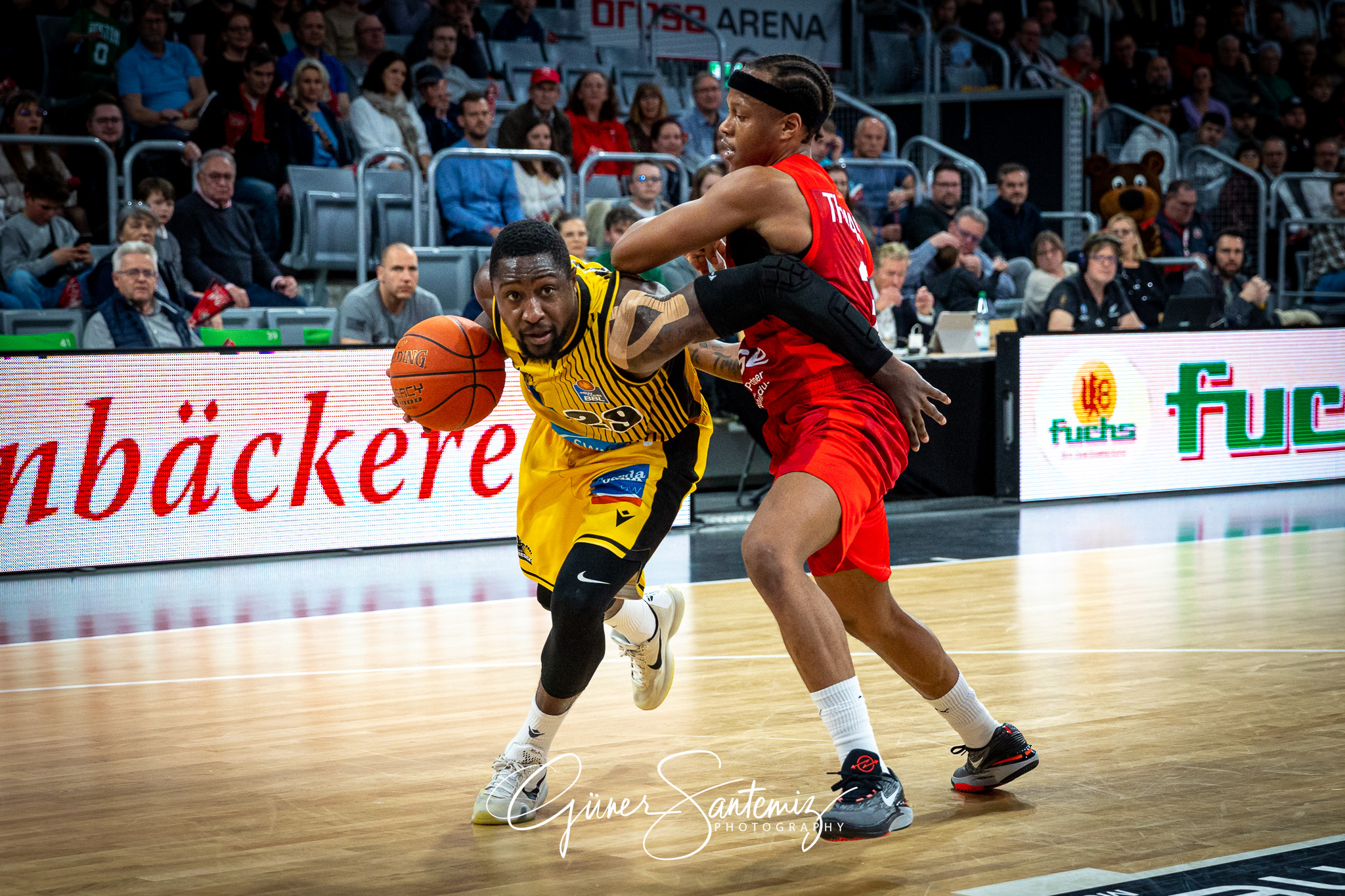 Brose Bamberg vs. MHP Riesen Ludwigsburg - Basketball - easyCred