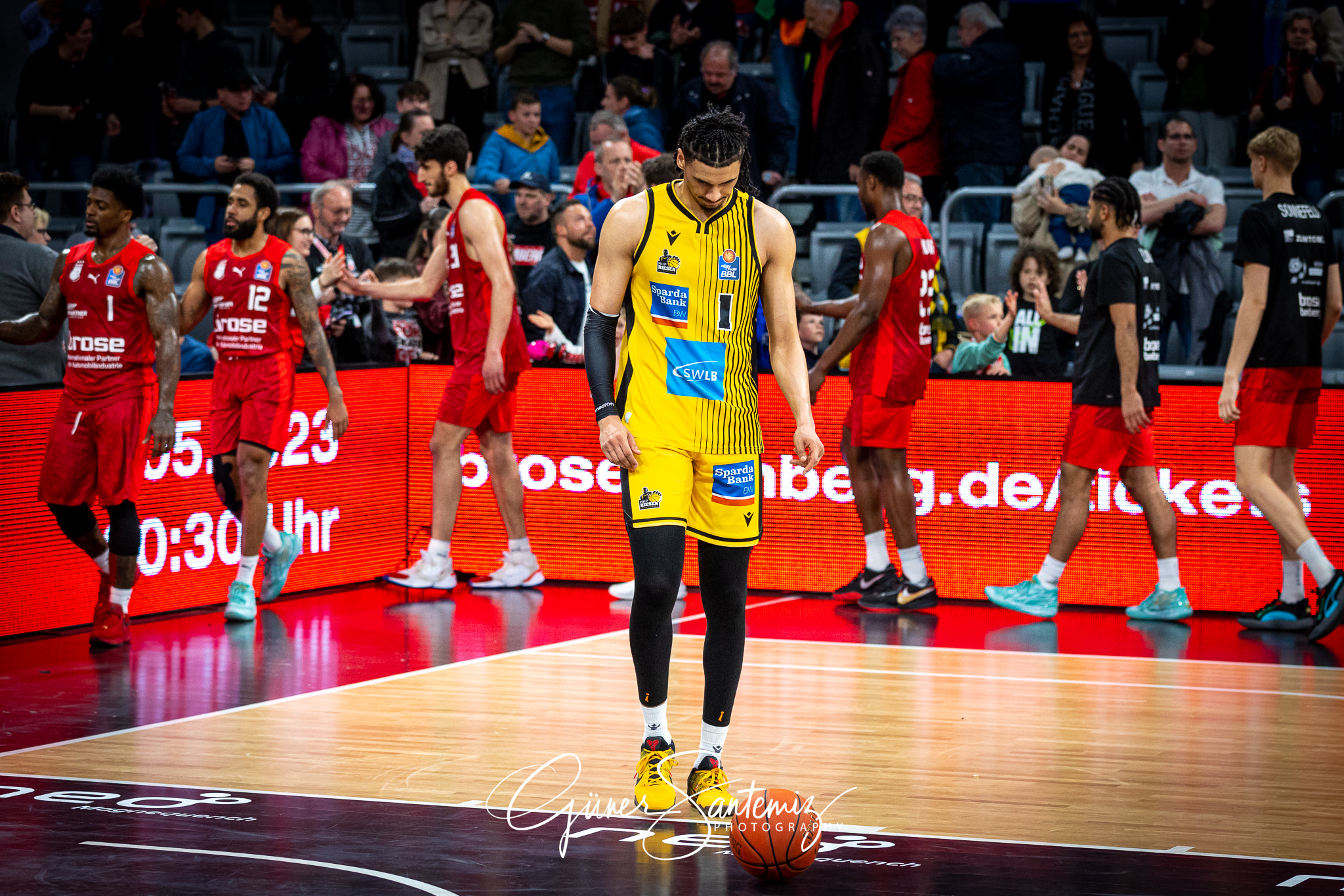 Brose Bamberg vs. MHP Riesen Ludwigsburg - Basketball - easyCred