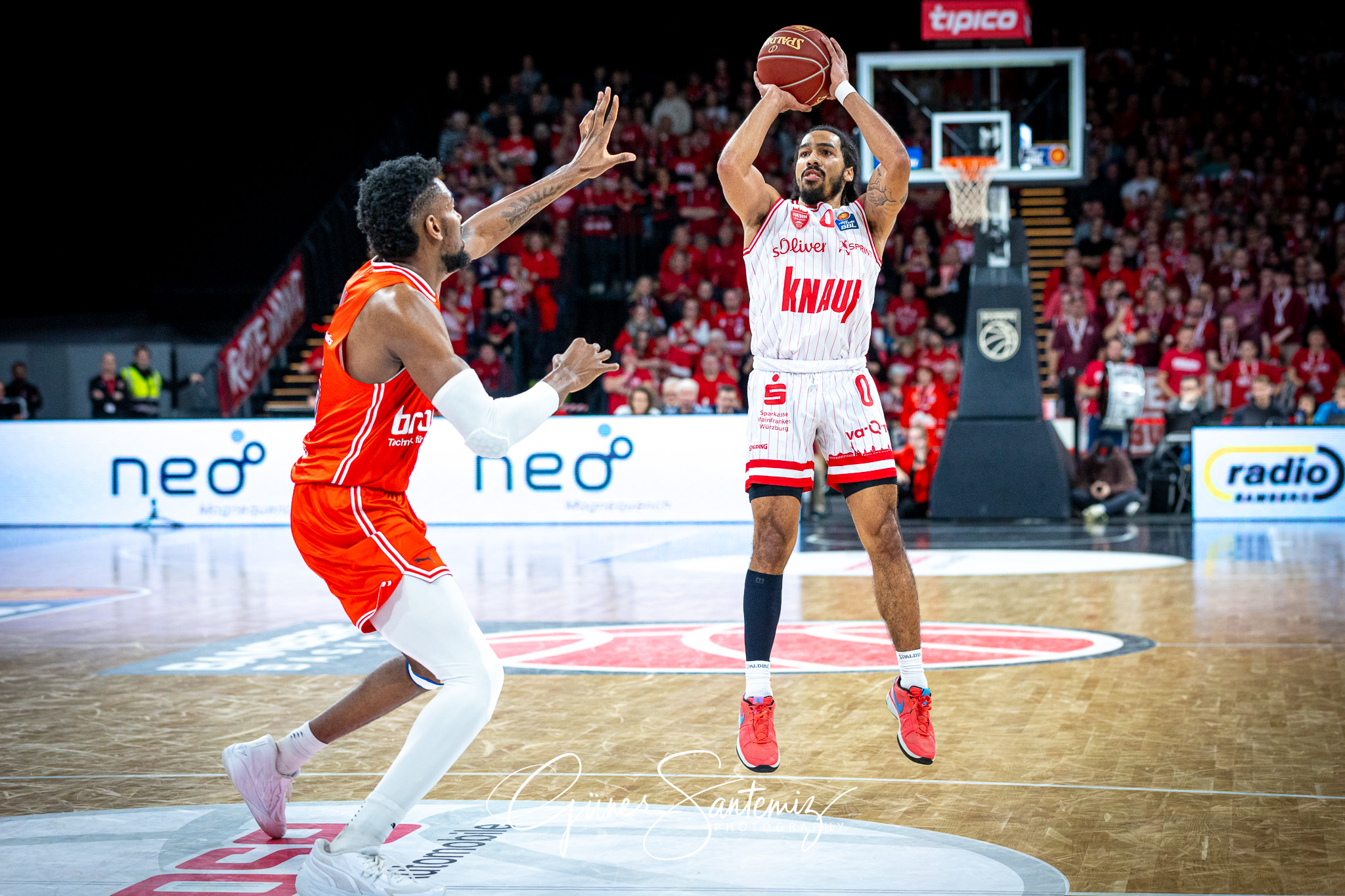 Bamberg Baskets vs. Wuerzburg Baskets - Basketball - easyCredit