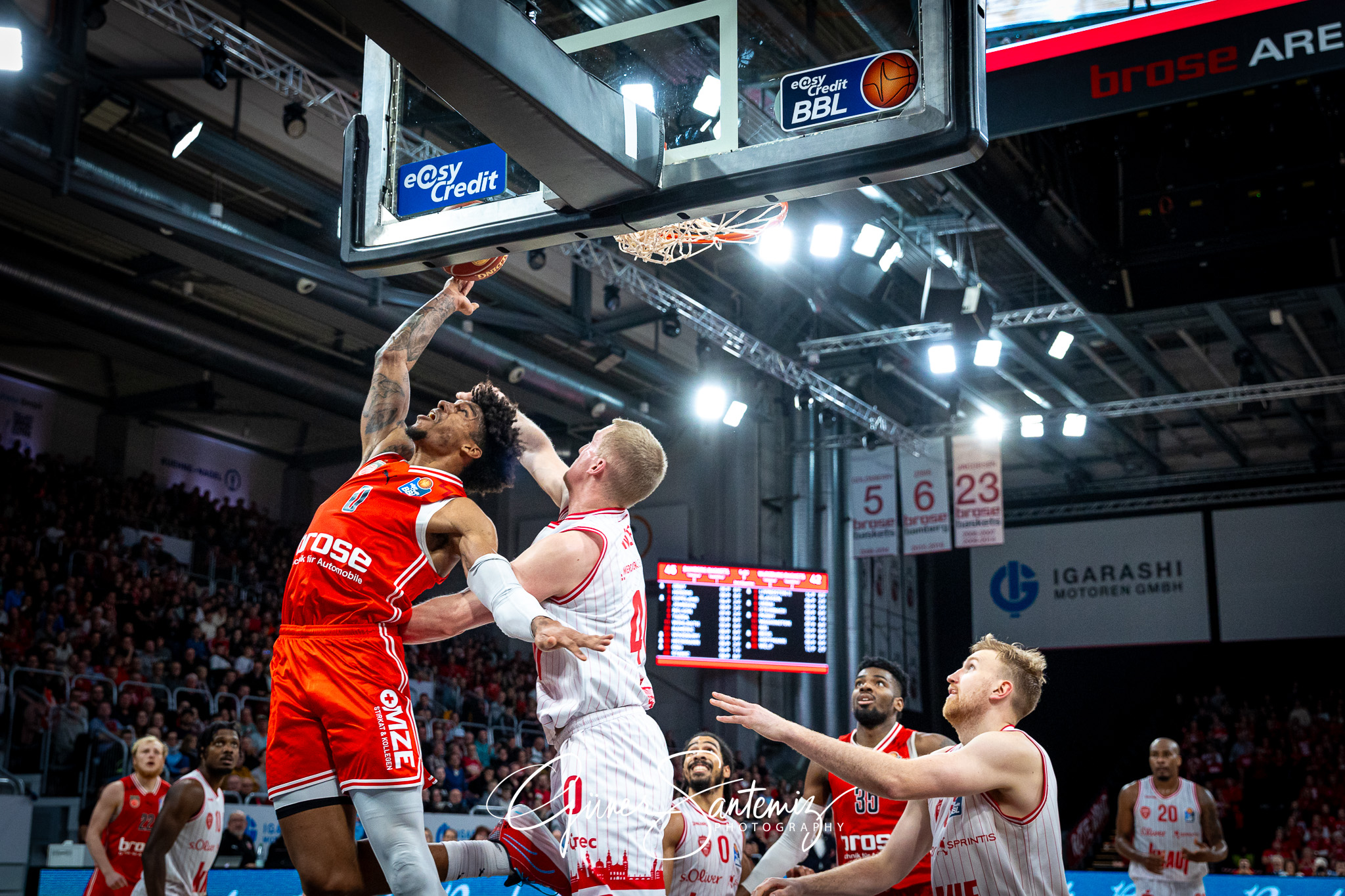 Bamberg Baskets vs. Wuerzburg Baskets - Basketball - easyCredit
