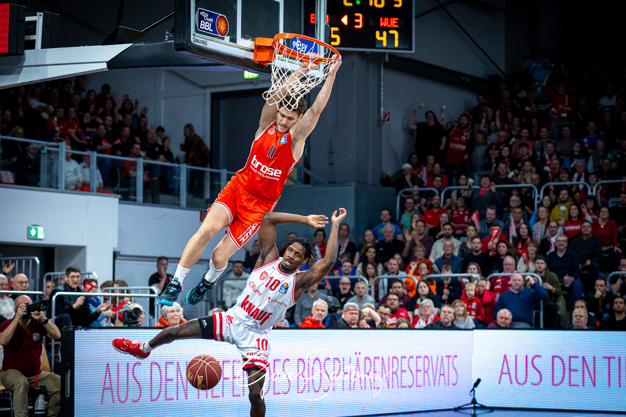 Bamberg Baskets vs. Wuerzburg Baskets - Basketball - easyCredit
