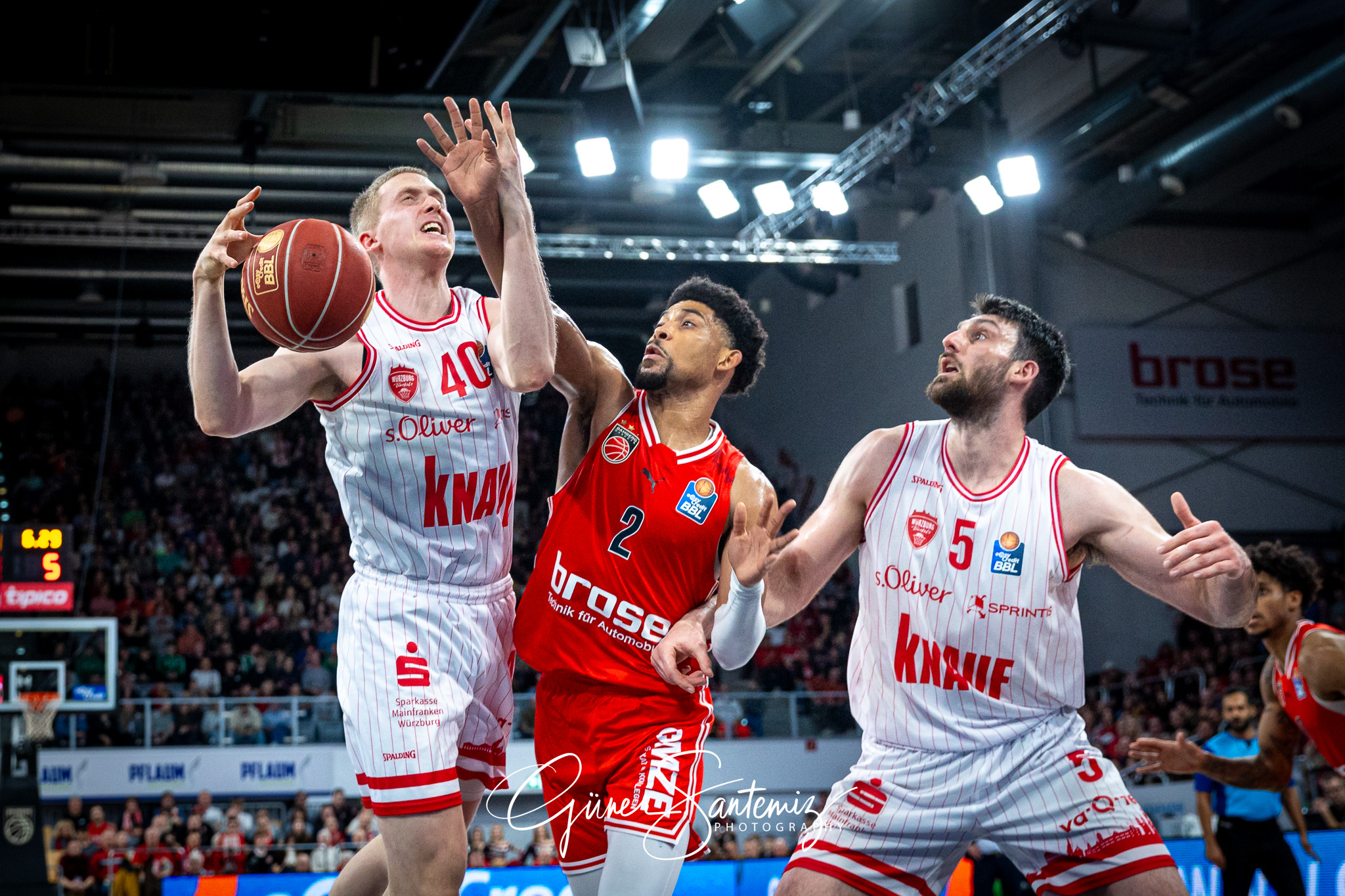 Bamberg Baskets vs. Wuerzburg Baskets - Basketball - easyCredit