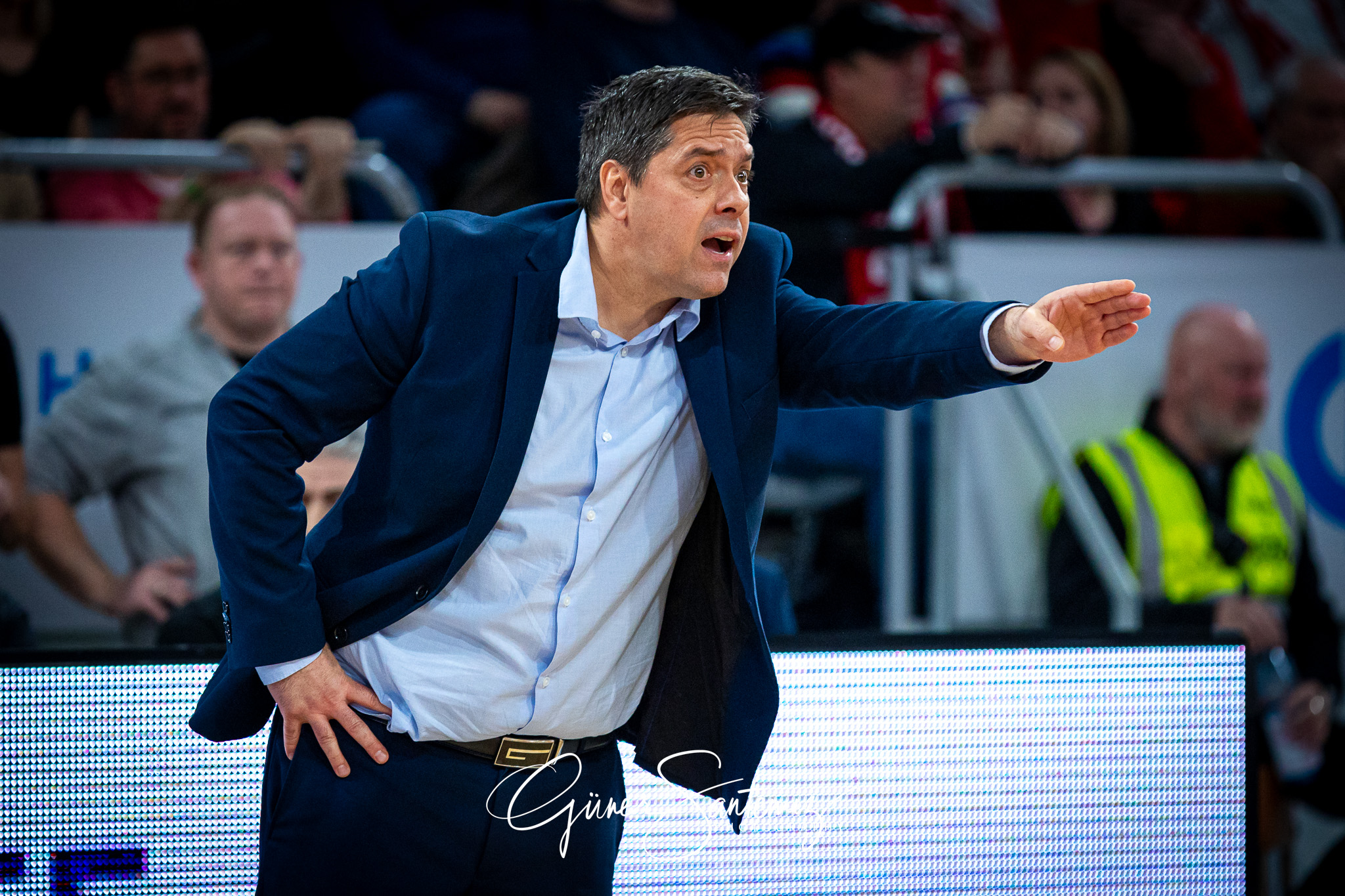 Bamberg Baskets vs. Wuerzburg Baskets - Basketball - easyCredit