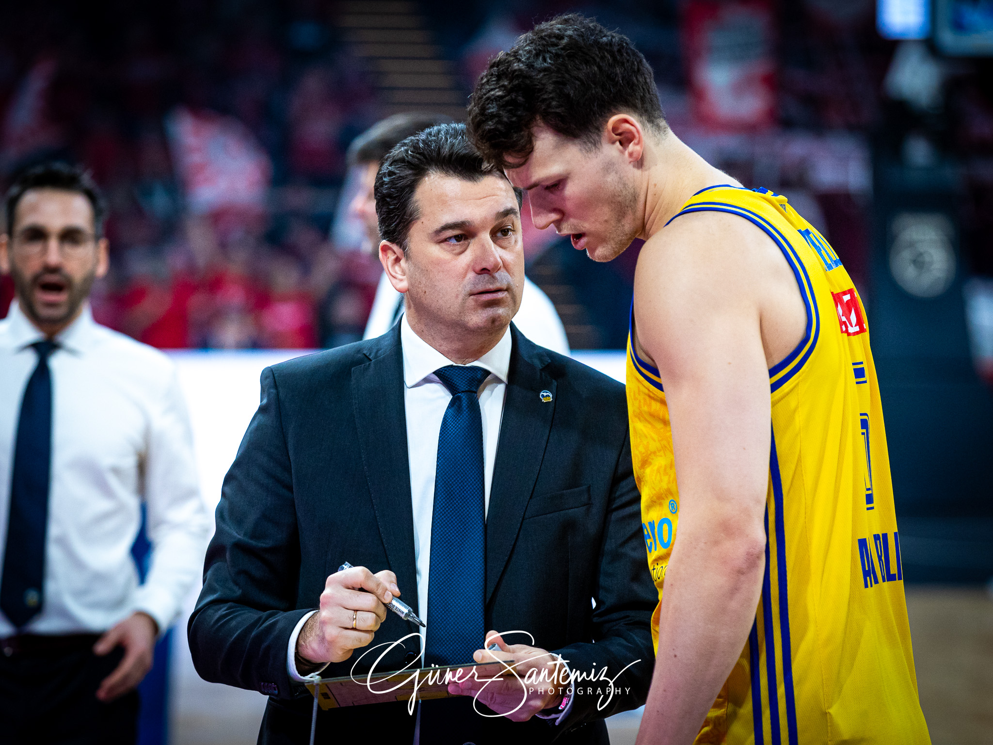 Bamberg Baskets vs. ALBA Berlin - Basketball - easyCredit BBL -