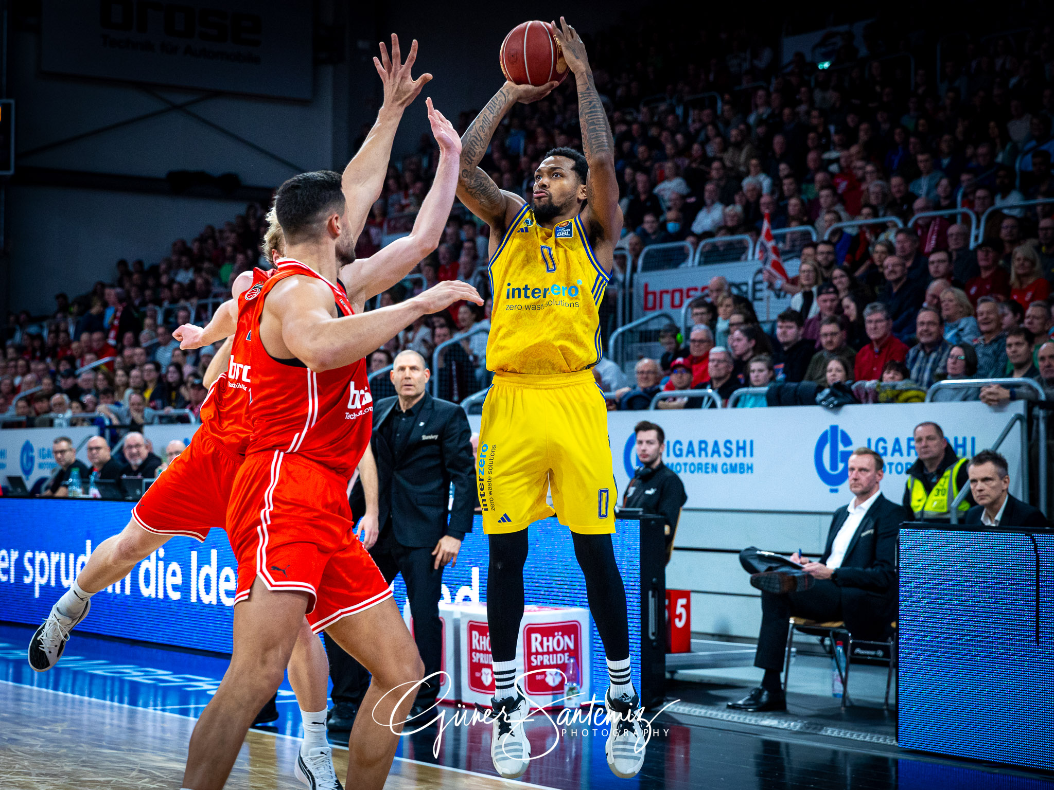 Bamberg Baskets vs. ALBA Berlin - Basketball - easyCredit BBL -