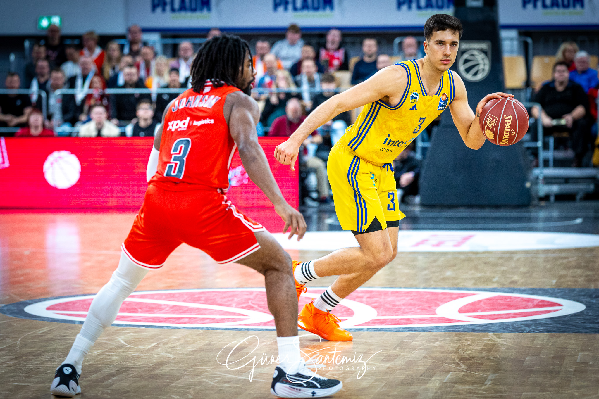 Bamberg Baskets vs. ALBA Berlin - Basketball - easyCredit BBL -