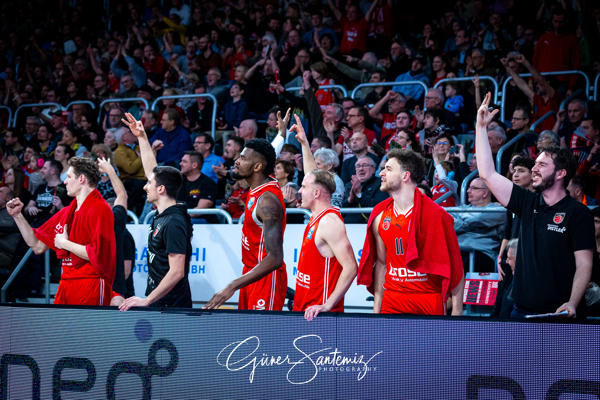 Bamberg Baskets vs. ALBA Berlin - Basketball - easyCredit BBL -