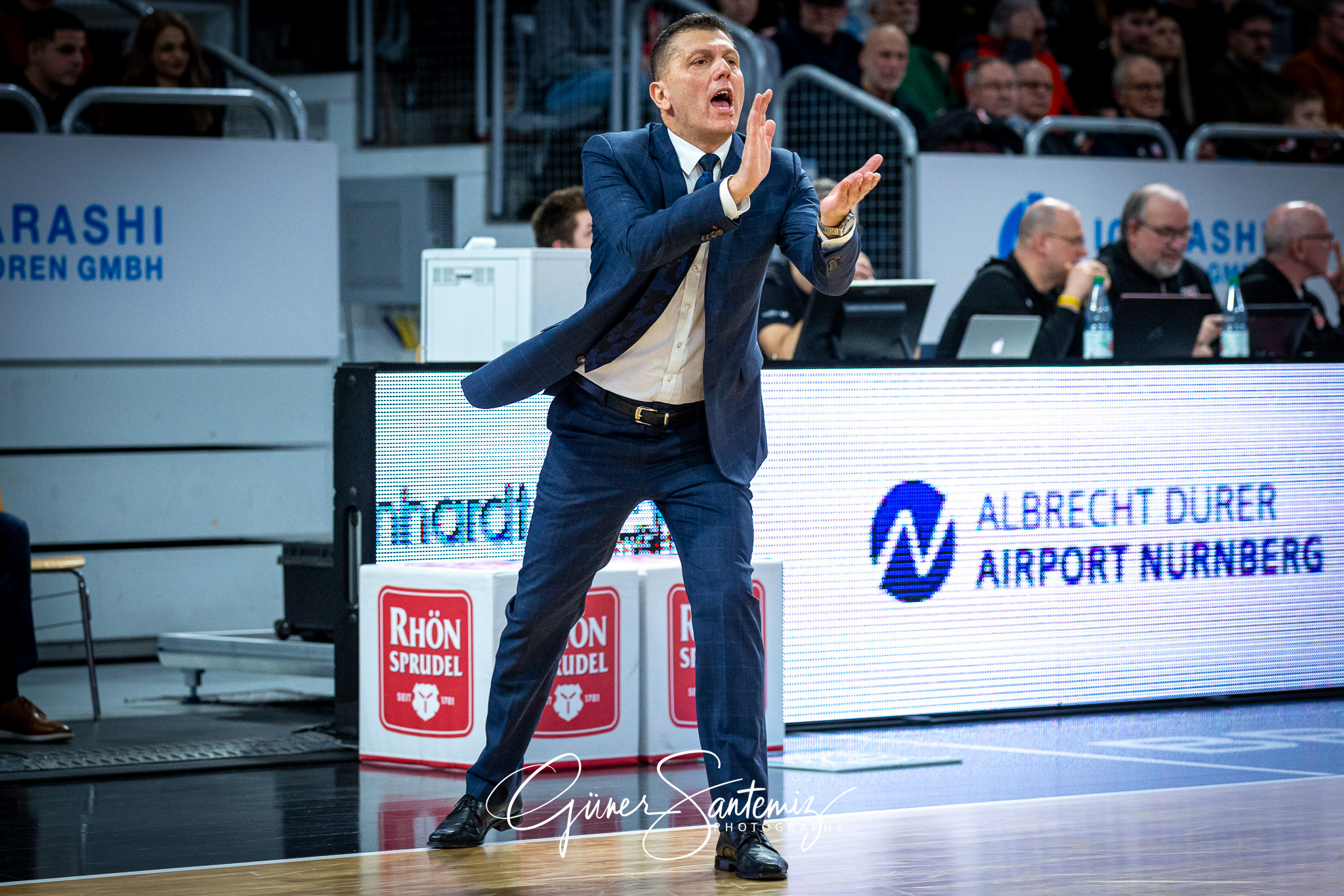 Bamberg Baskets vs. Syntainics MBC - Basketball - easyCredit BBL