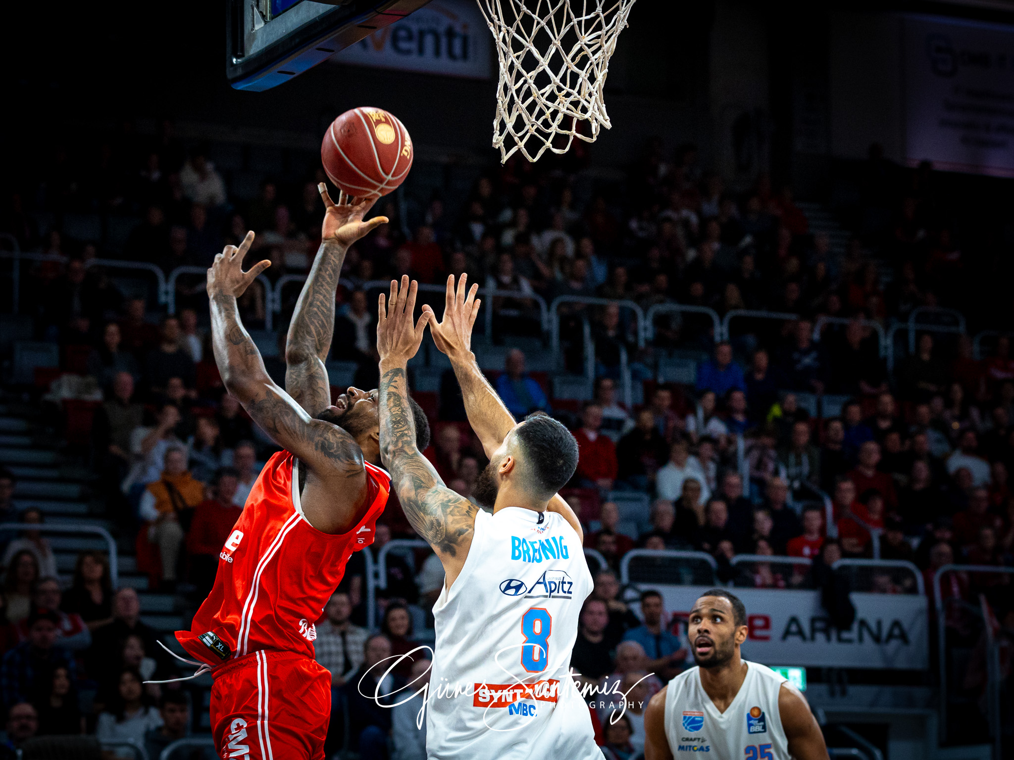 Bamberg Baskets vs. Syntainics MBC - Basketball - easyCredit BBL