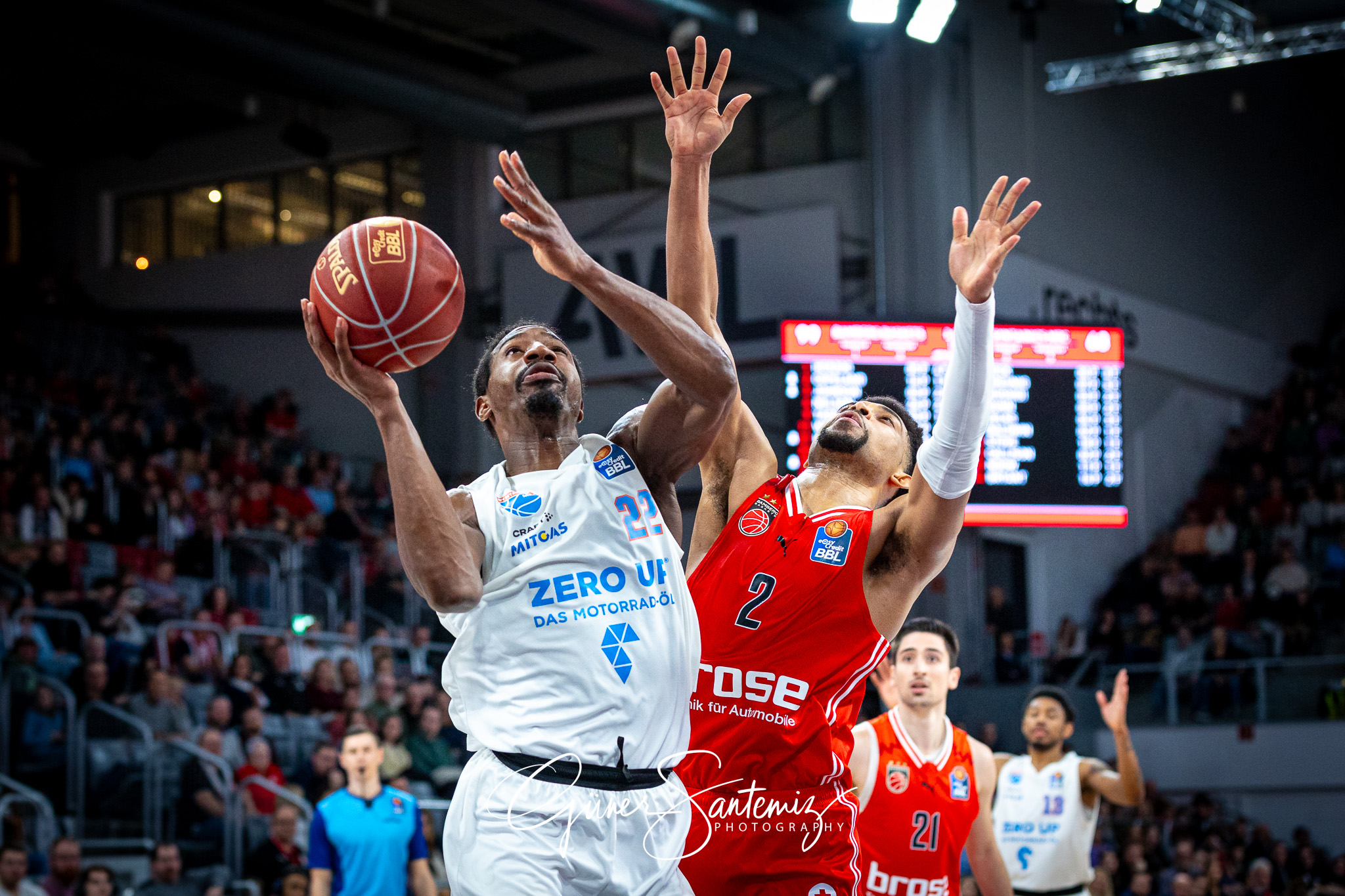 Bamberg Baskets vs. Syntainics MBC - Basketball - easyCredit BBL