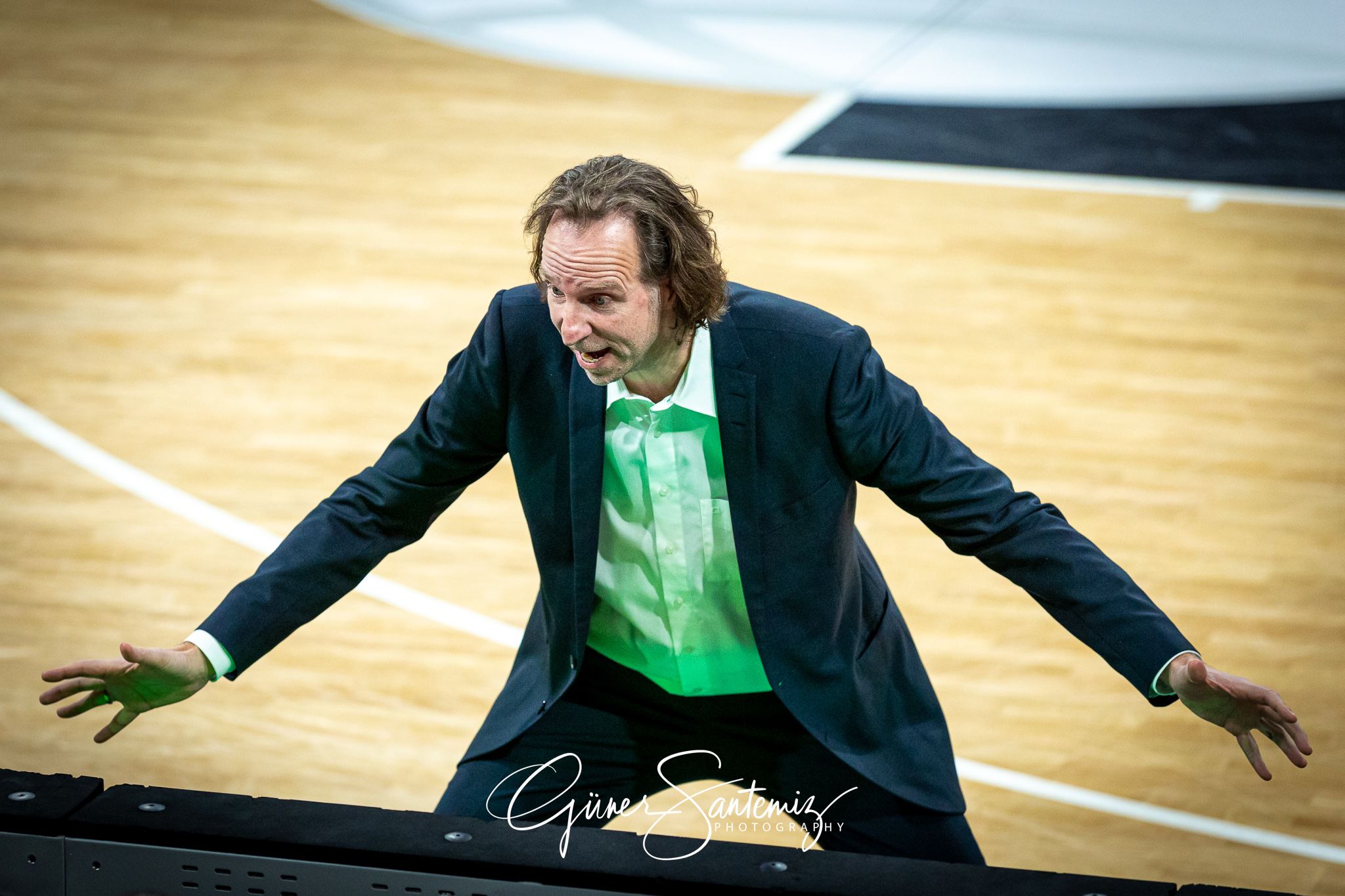 Bamberg Baskets vs. MLP Academics Heidelberg - Basketball - easy