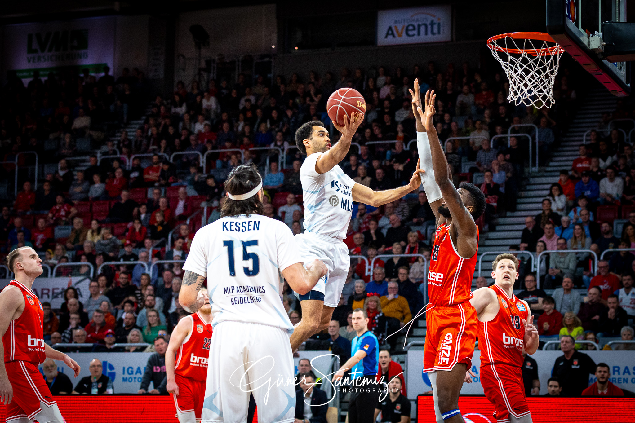 Bamberg Baskets vs. MLP Academics Heidelberg - Basketball - easy