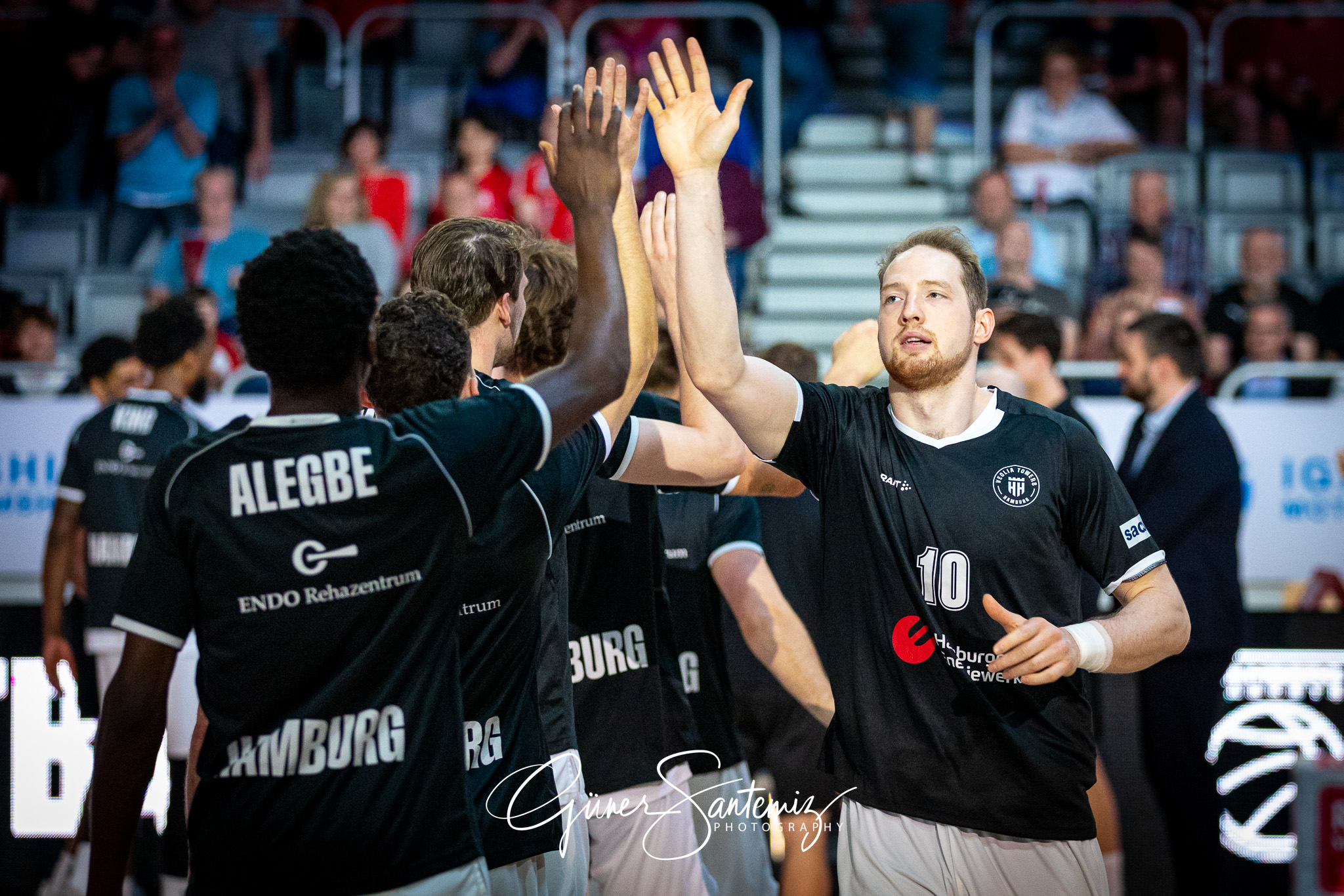 Bamberg Baskets vs. Veolia Hamburg Towers - Basketball - easyCre