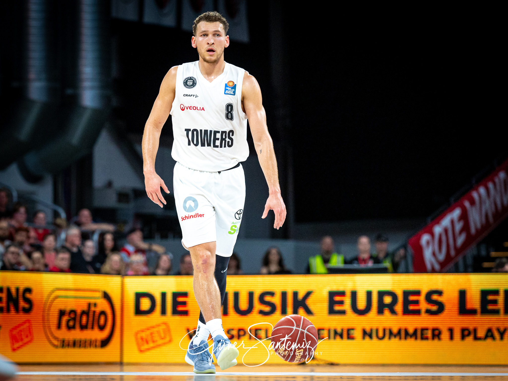 Bamberg Baskets vs. Veolia Hamburg Towers - Basketball - easyCre