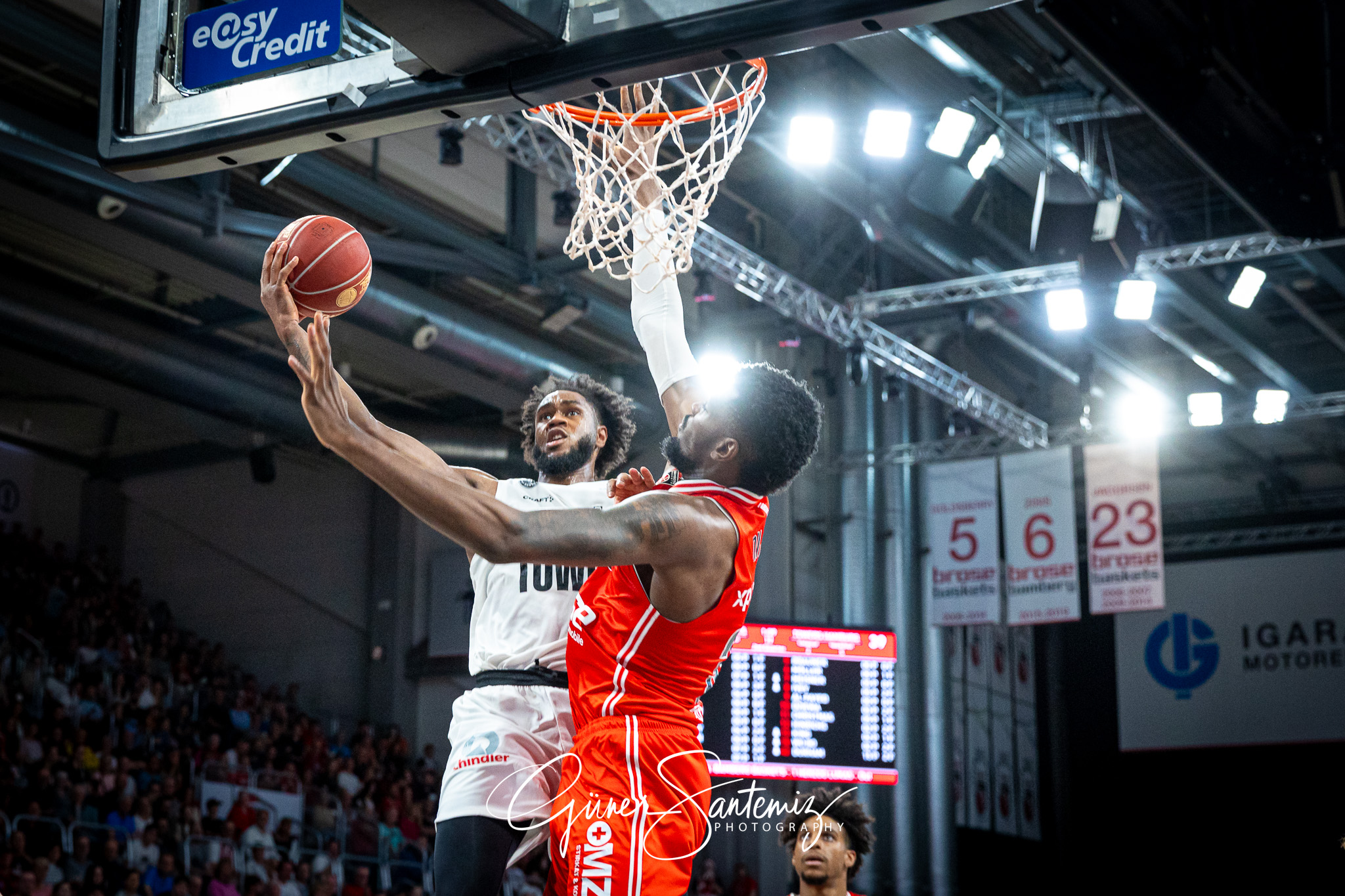 Bamberg Baskets vs. Veolia Hamburg Towers - Basketball - easyCre