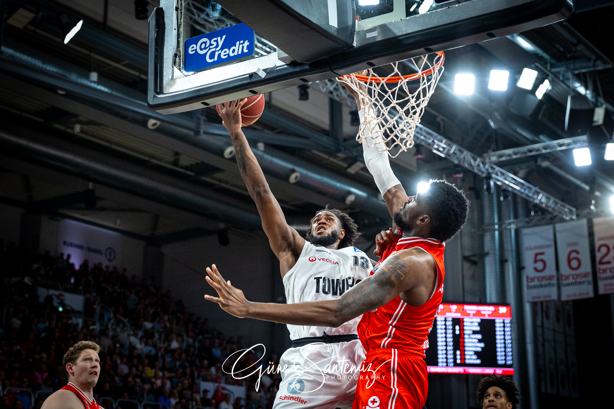Bamberg Baskets vs. Veolia Hamburg Towers - Basketball - easyCre