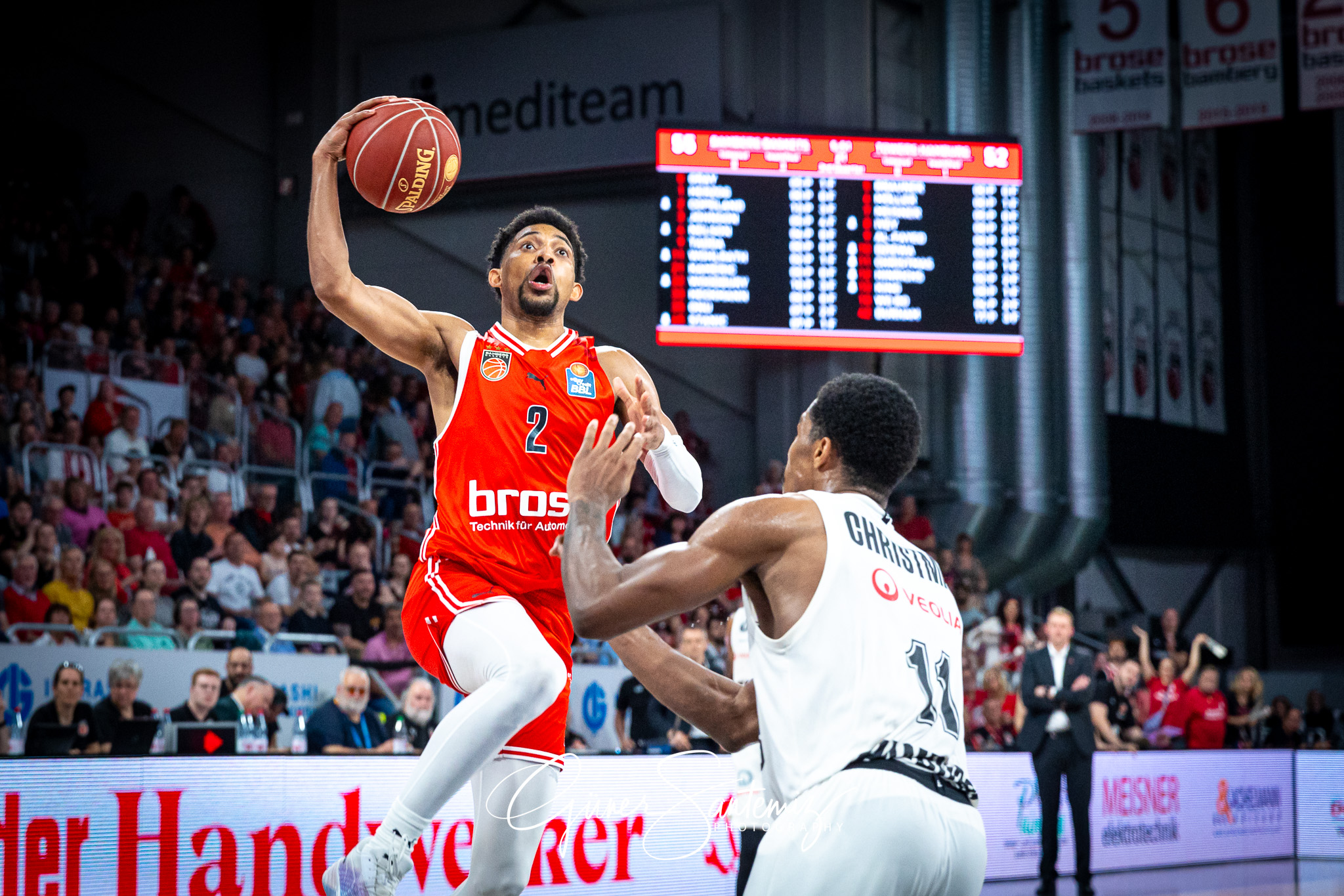 Bamberg Baskets vs. Veolia Hamburg Towers - Basketball - easyCre