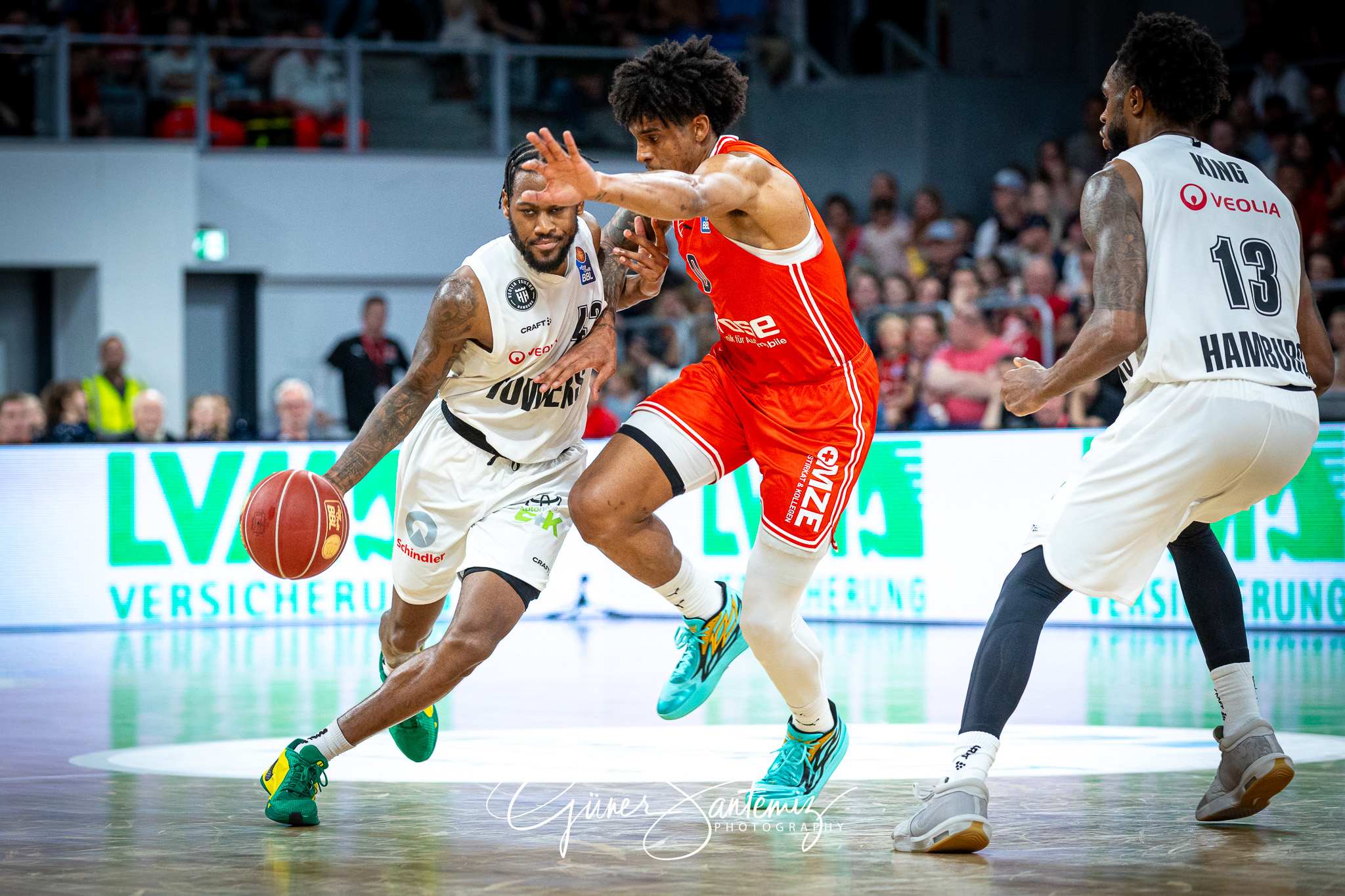 Bamberg Baskets vs. Veolia Hamburg Towers - Basketball - easyCre