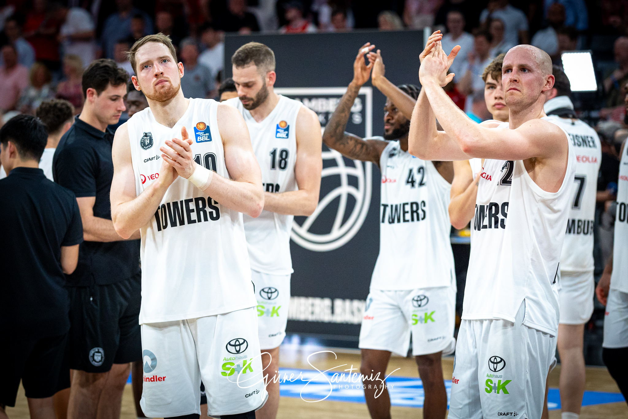 Bamberg Baskets vs. Veolia Hamburg Towers - Basketball - easyCre