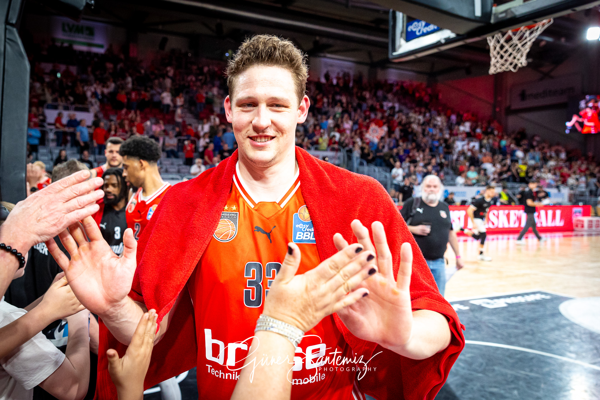 Bamberg Baskets vs. Veolia Hamburg Towers - Basketball - easyCre