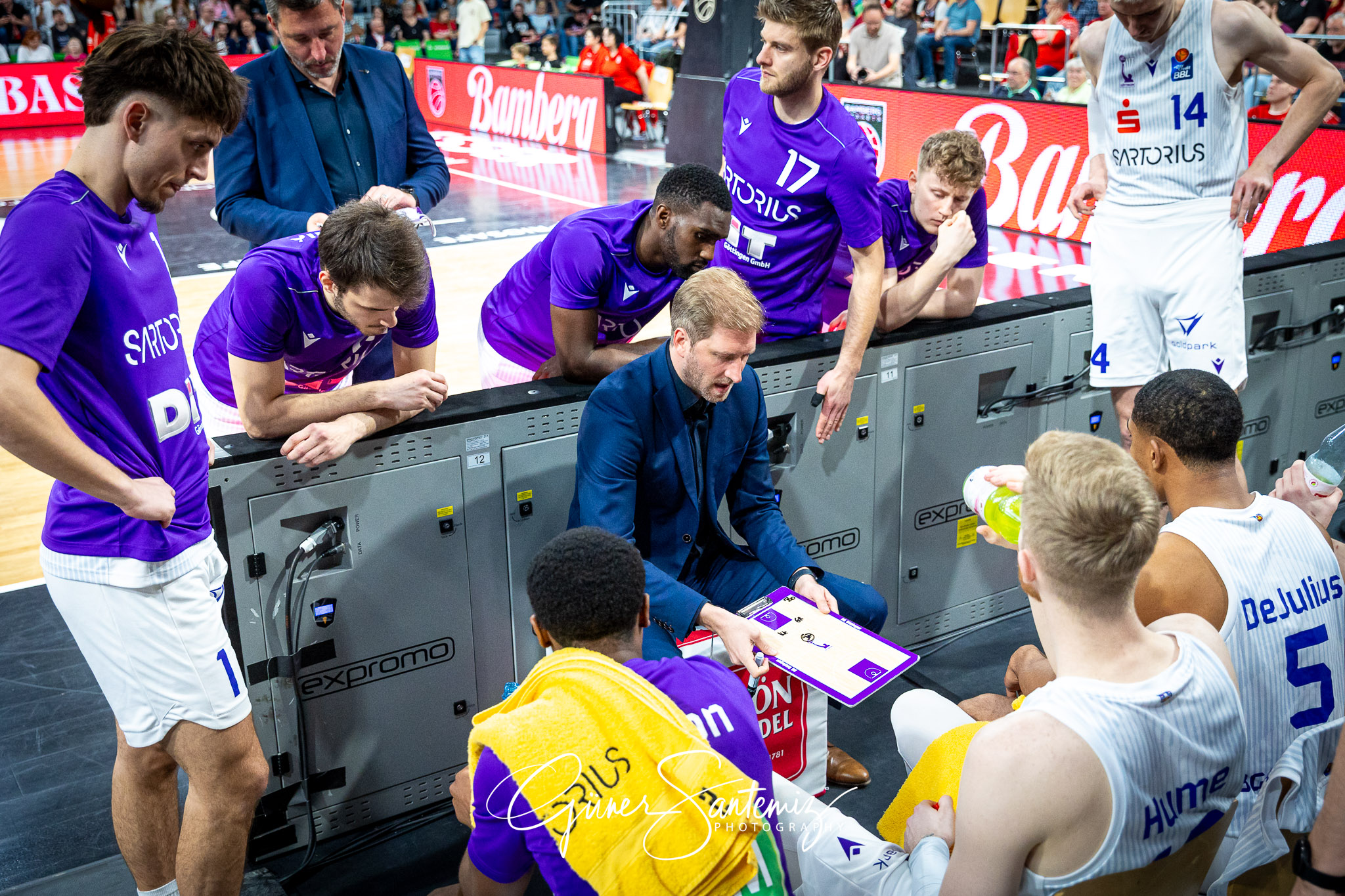 Bamberg Baskets vs. BG Goettingen - Basketball - easyCredit BBL