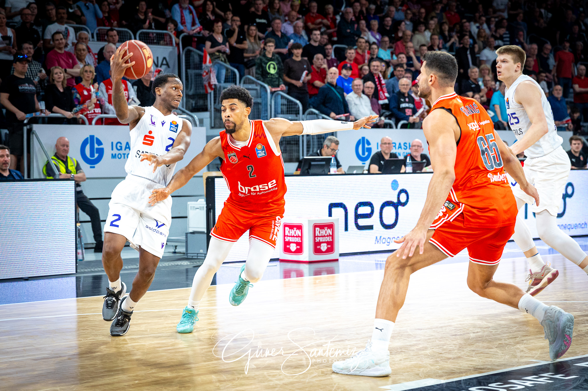 Bamberg Baskets vs. BG Goettingen - Basketball - easyCredit BBL