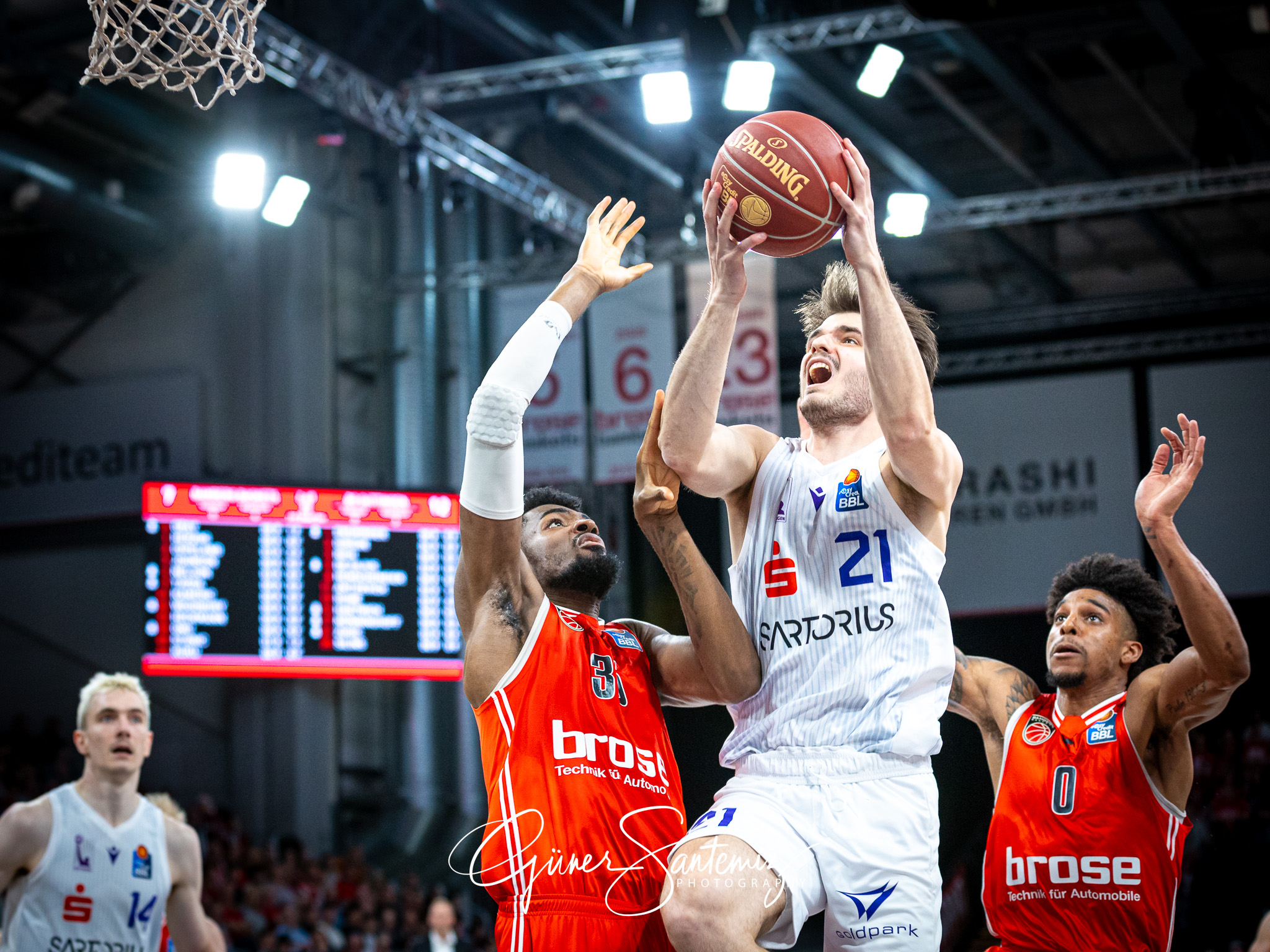 Bamberg Baskets vs. BG Goettingen - Basketball - easyCredit BBL
