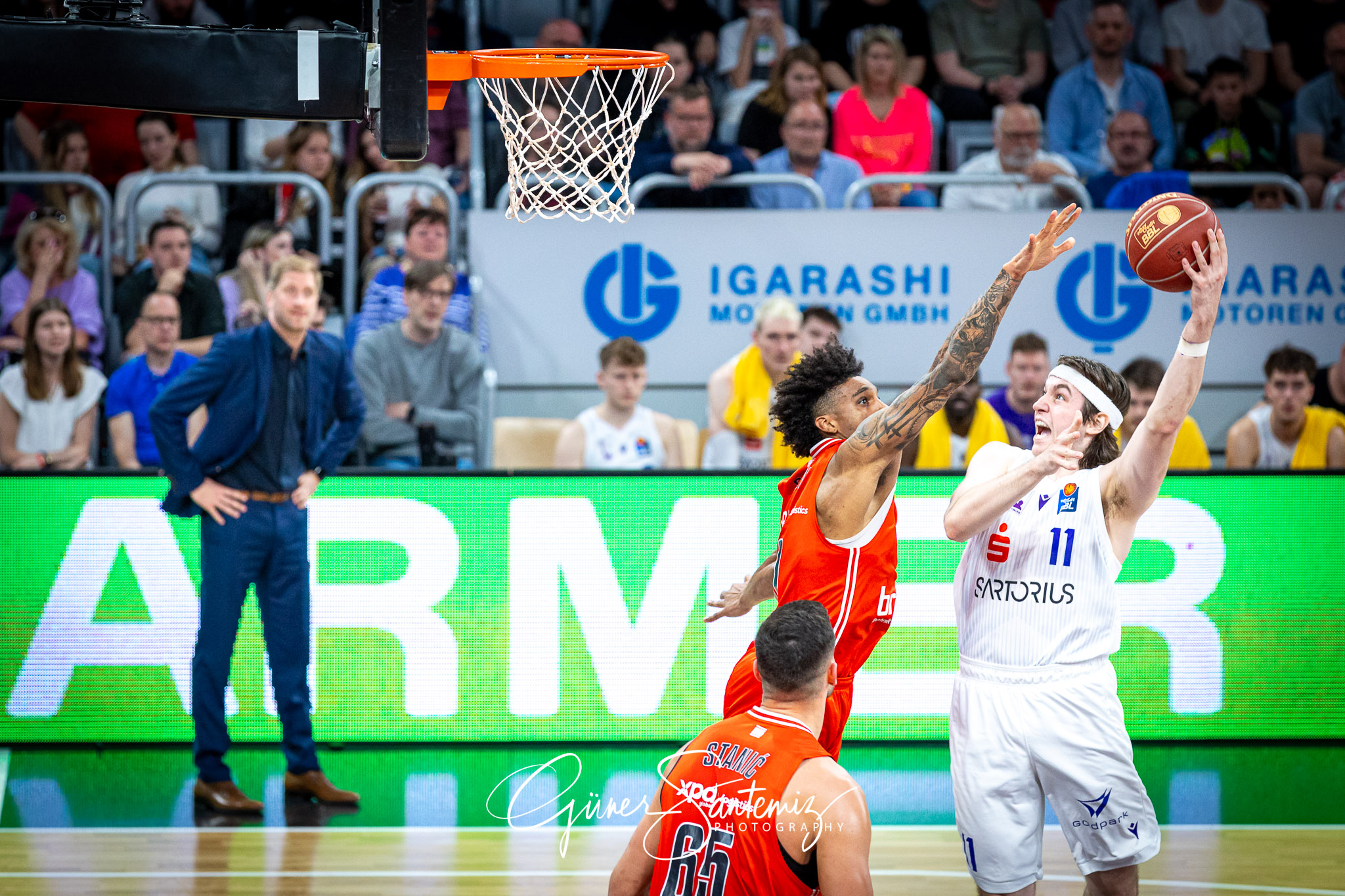 Bamberg Baskets vs. BG Goettingen - Basketball - easyCredit BBL