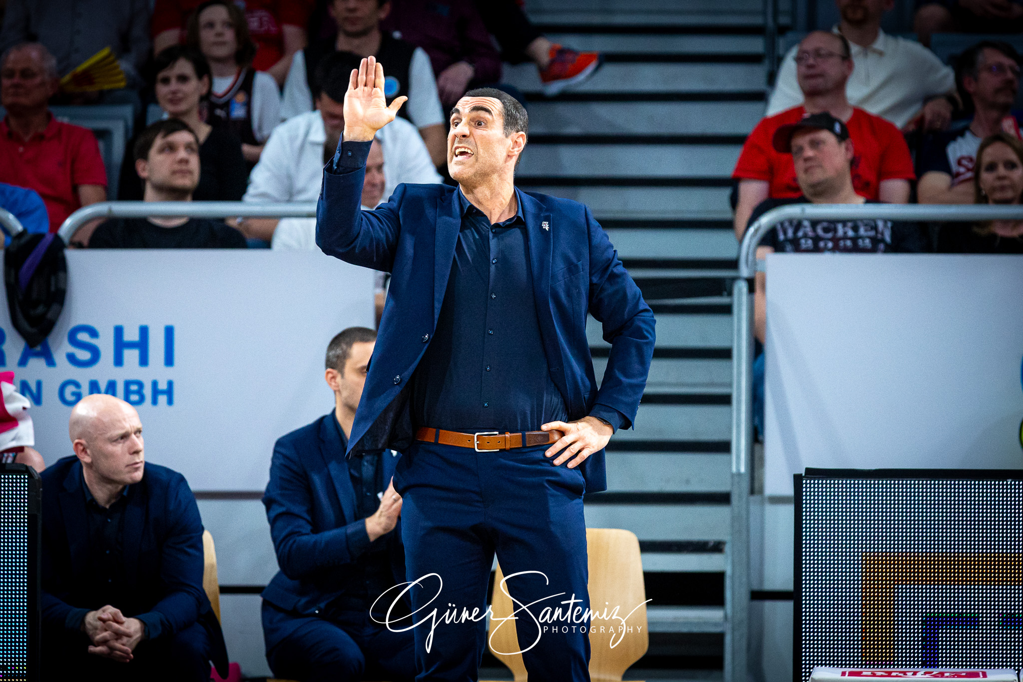 Bamberg Baskets vs. Telekom Baskets Bonn - Basketball - easyCred