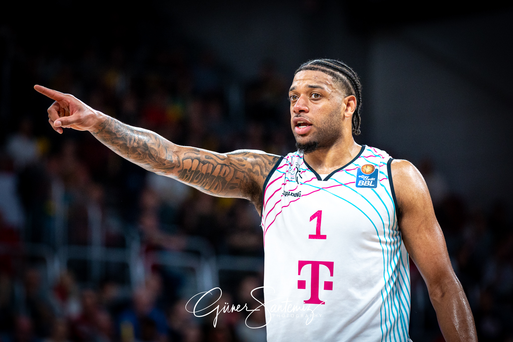 Bamberg Baskets vs. Telekom Baskets Bonn - Basketball - easyCred