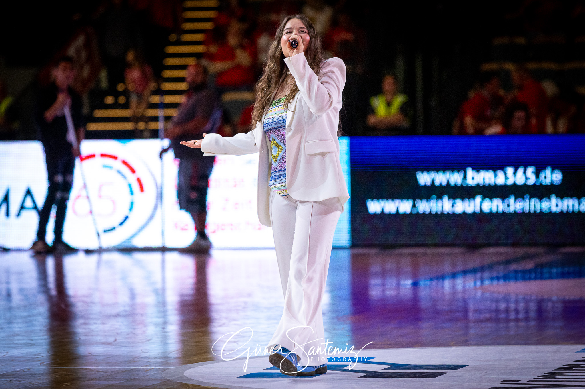 Bamberg Baskets vs. Telekom Baskets Bonn - Basketball - easyCred