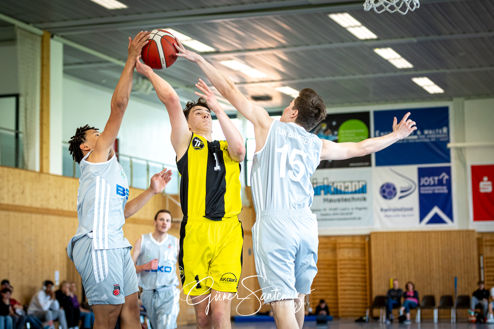 Bayerische Meisterschaften U20m - Basketball - Bayerische Meiste
