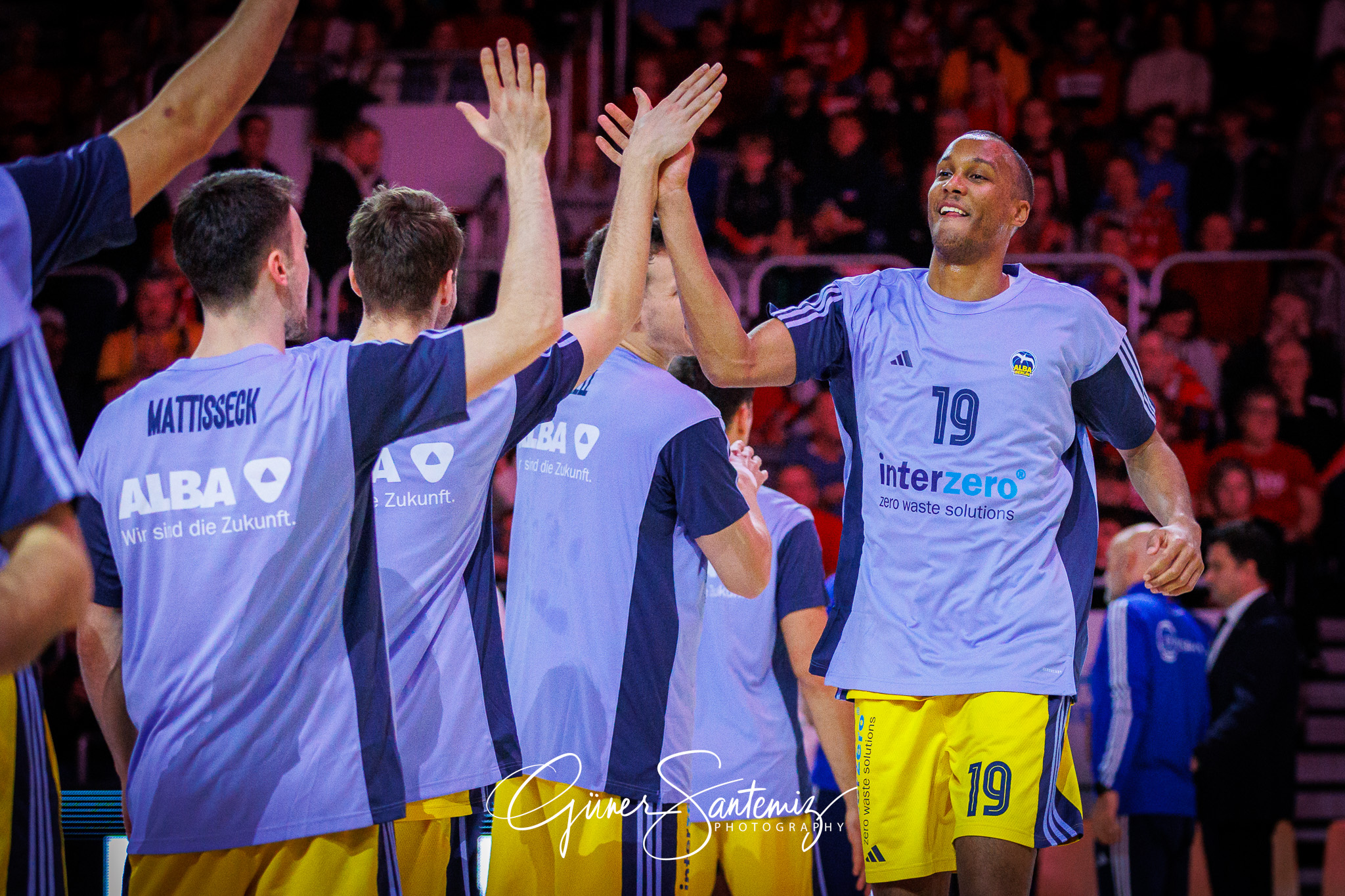 Bamberg Baskets vs. ALBA Berlin - Basketball - BBL Pokal - Viert