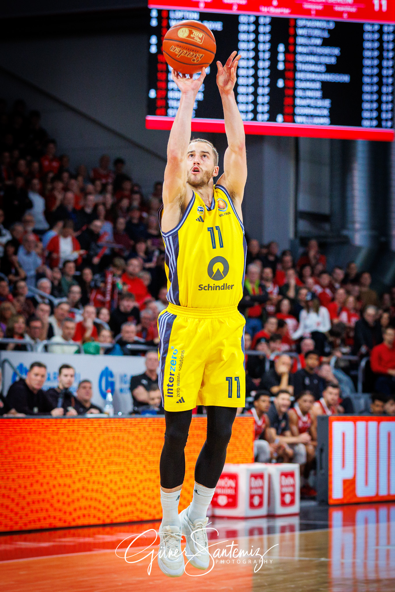 Bamberg Baskets vs. ALBA Berlin - Basketball - BBL Pokal - Viert