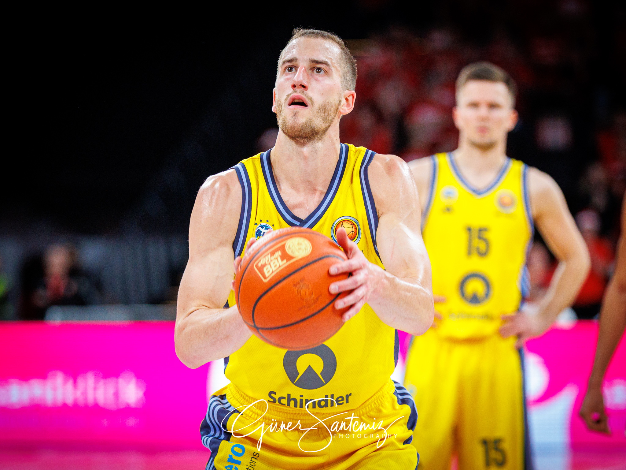 Bamberg Baskets vs. ALBA Berlin - Basketball - BBL Pokal - Viert