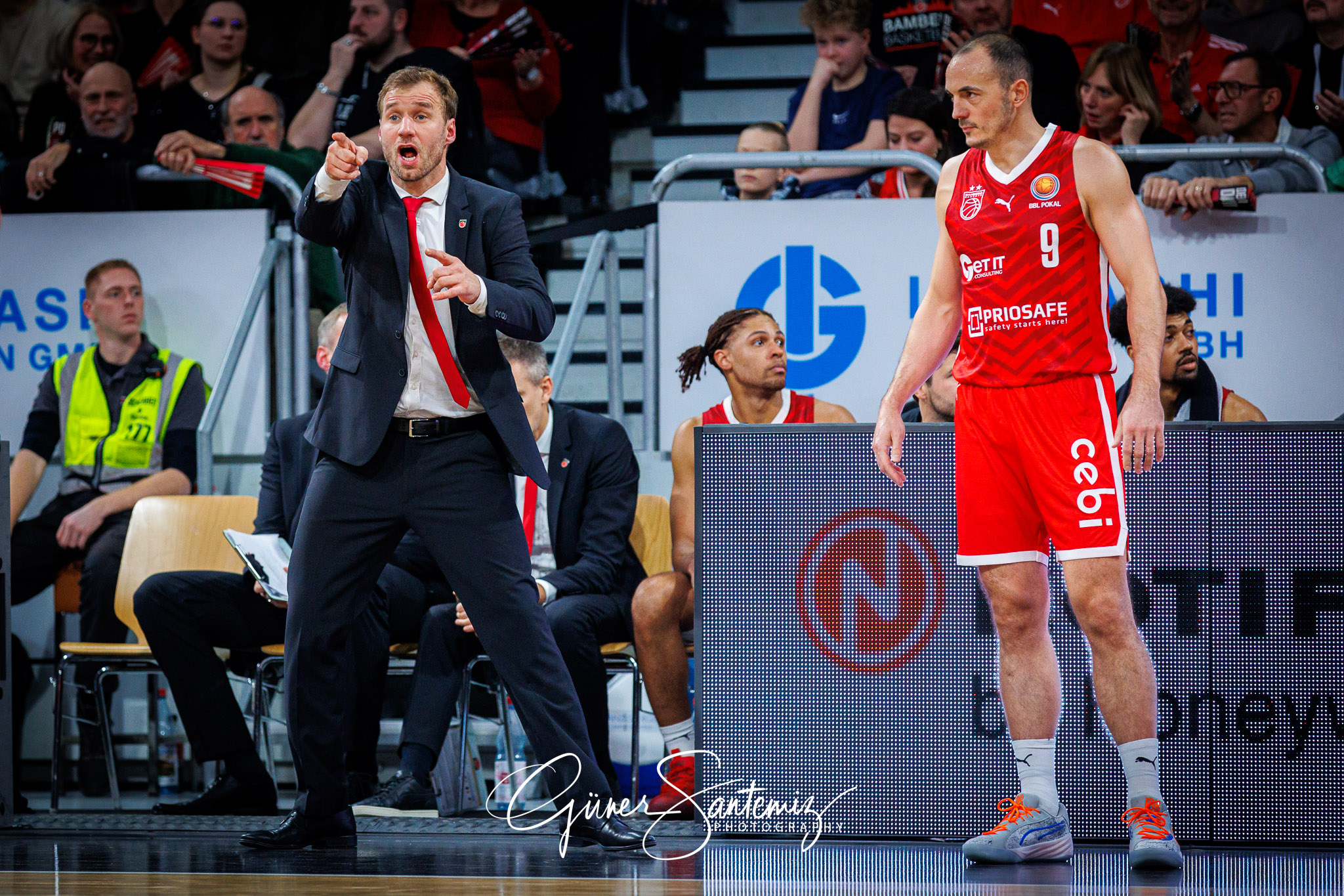 Bamberg Baskets vs. ALBA Berlin - Basketball - BBL Pokal - Viert