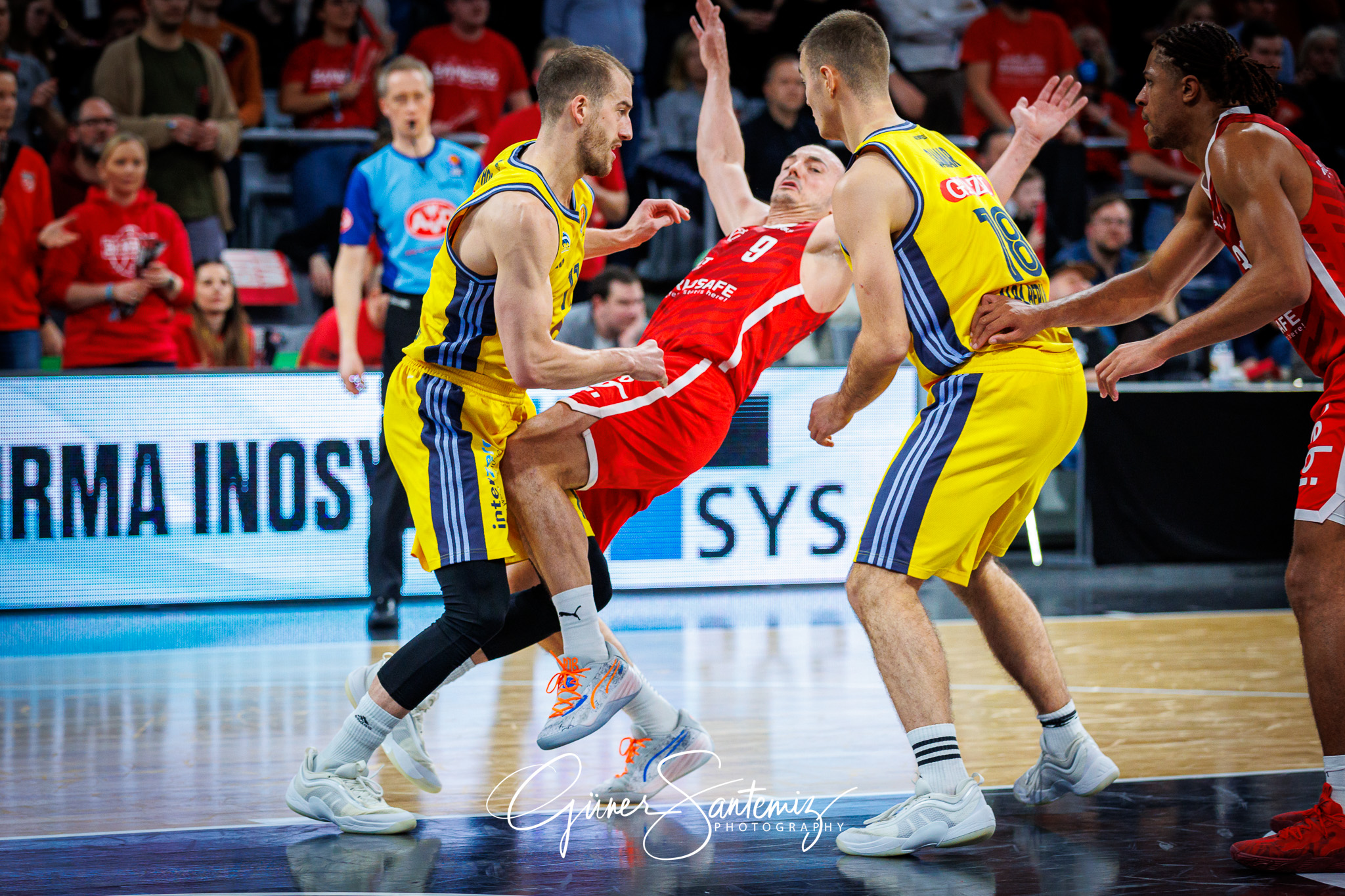 Bamberg Baskets vs. ALBA Berlin - Basketball - BBL Pokal - Viert