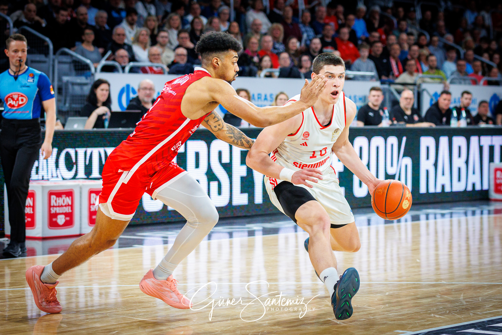 Bamberg Baskets vs. FC Bayern Muenchen Basketball - Basketball -