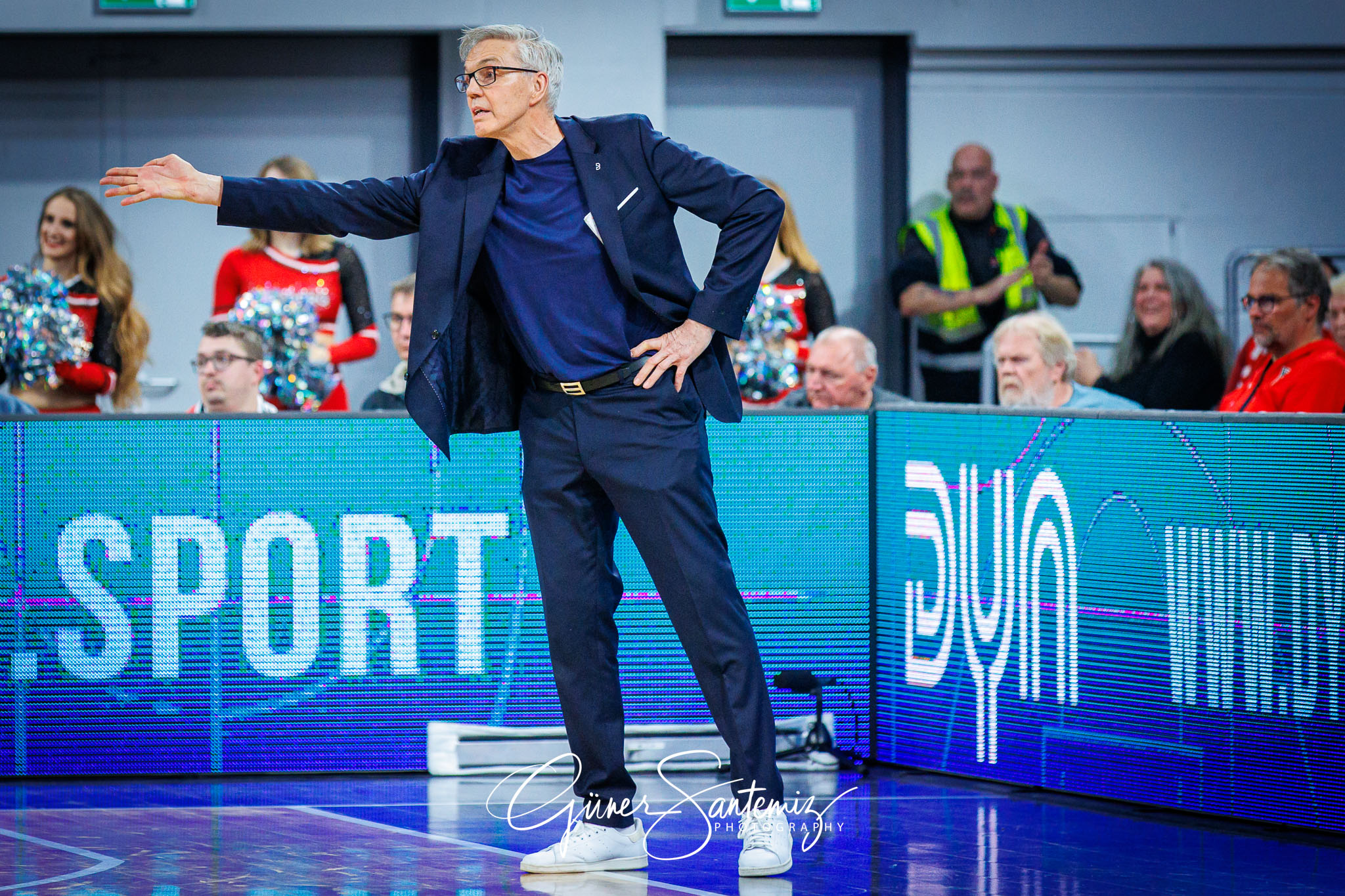 Bamberg Baskets vs. FC Bayern Muenchen Basketball - Basketball -