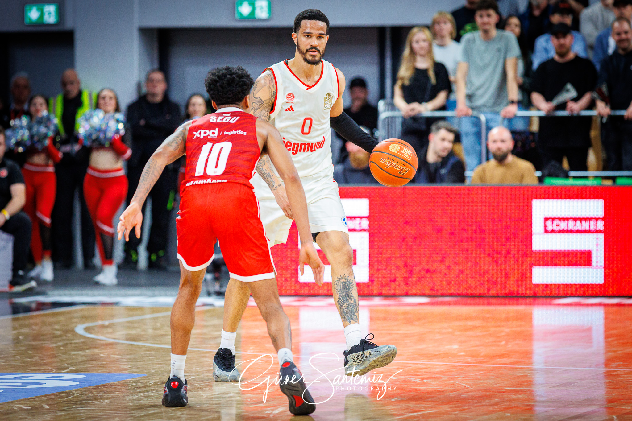 Bamberg Baskets vs. FC Bayern Muenchen Basketball - Basketball -