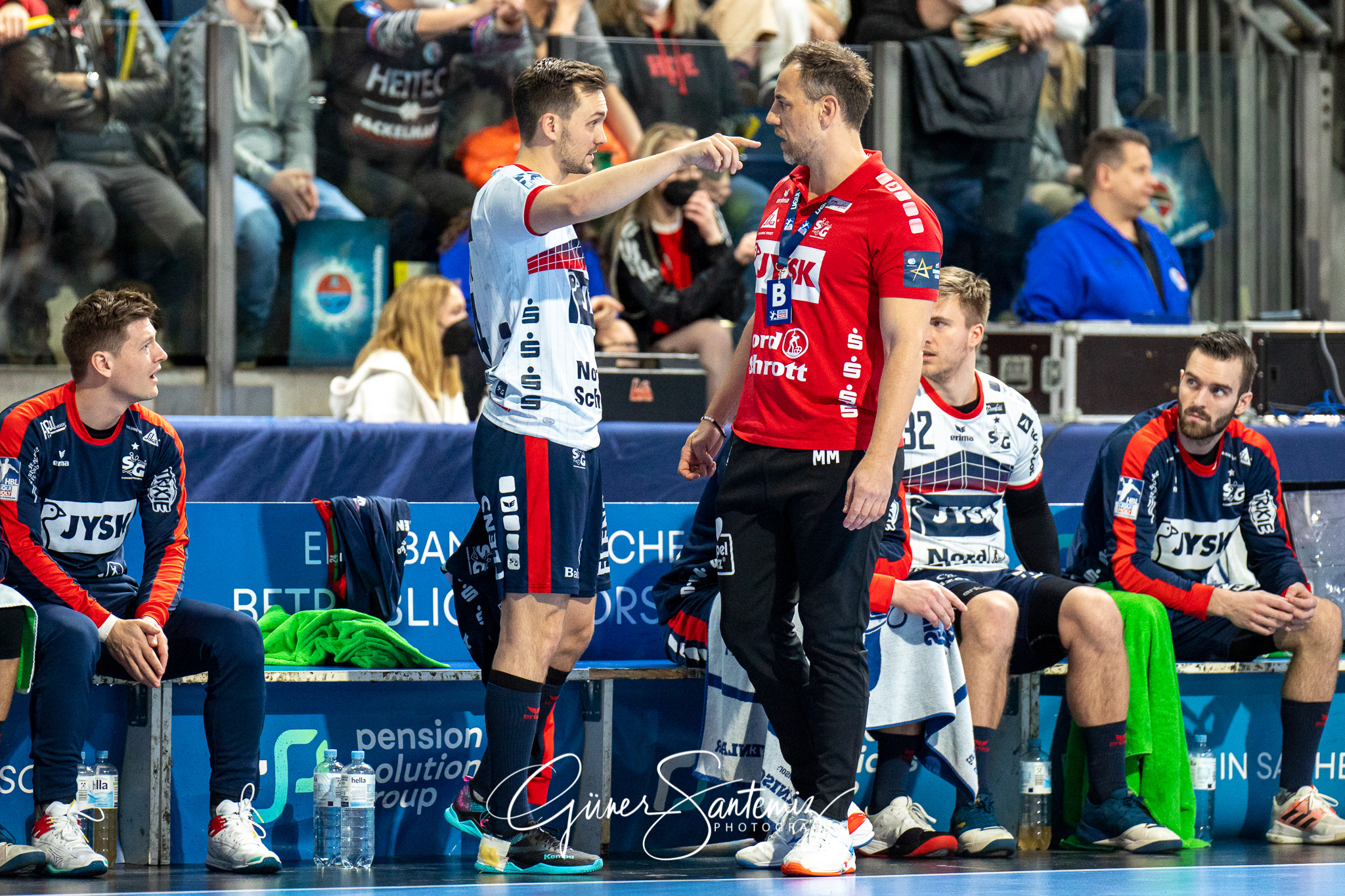 HC Erlangen vs. SG Flensburg-Handewitt - Handball - Bundesliga -