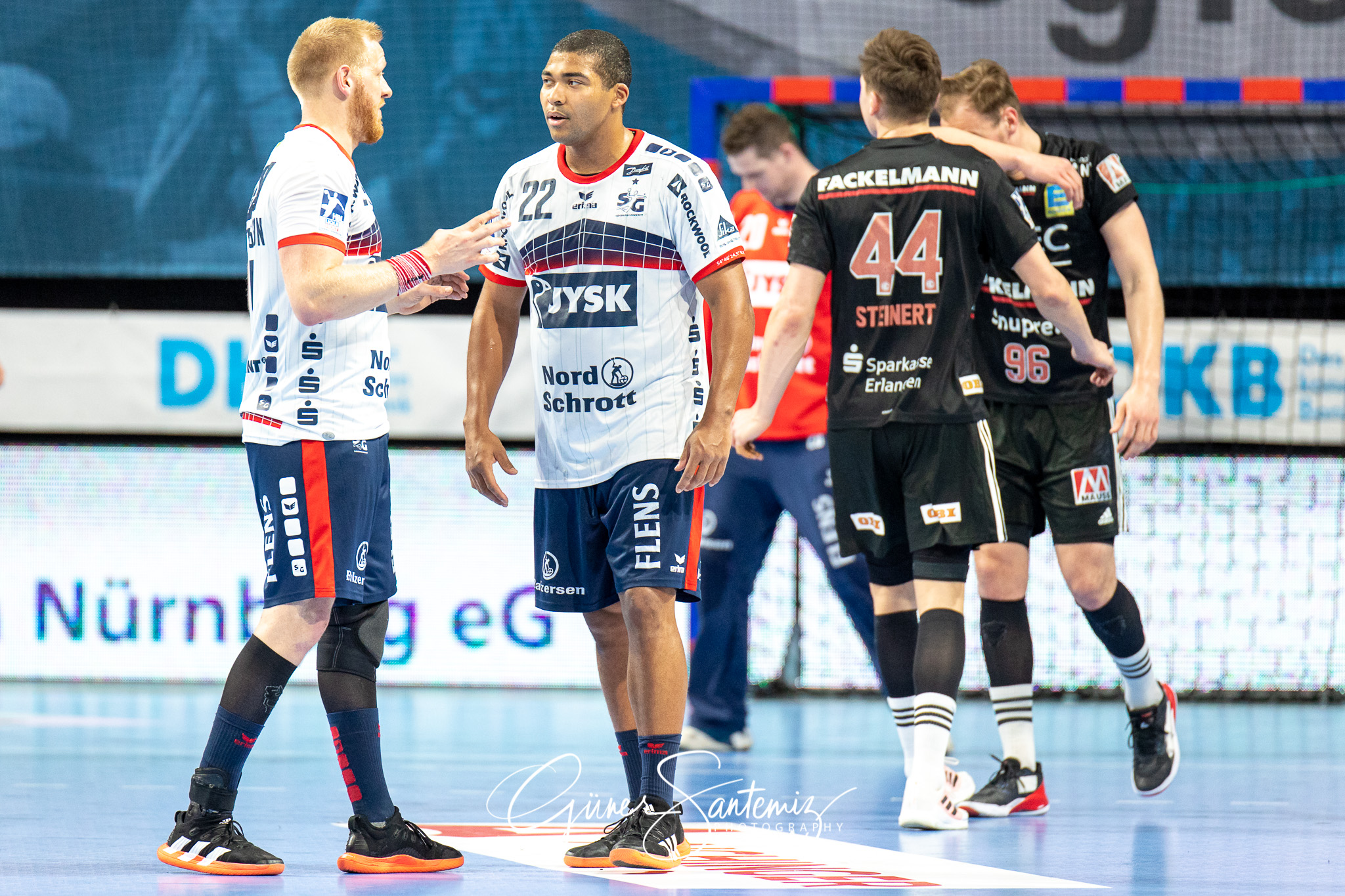 HC Erlangen vs. SG Flensburg-Handewitt - Handball - Bundesliga -