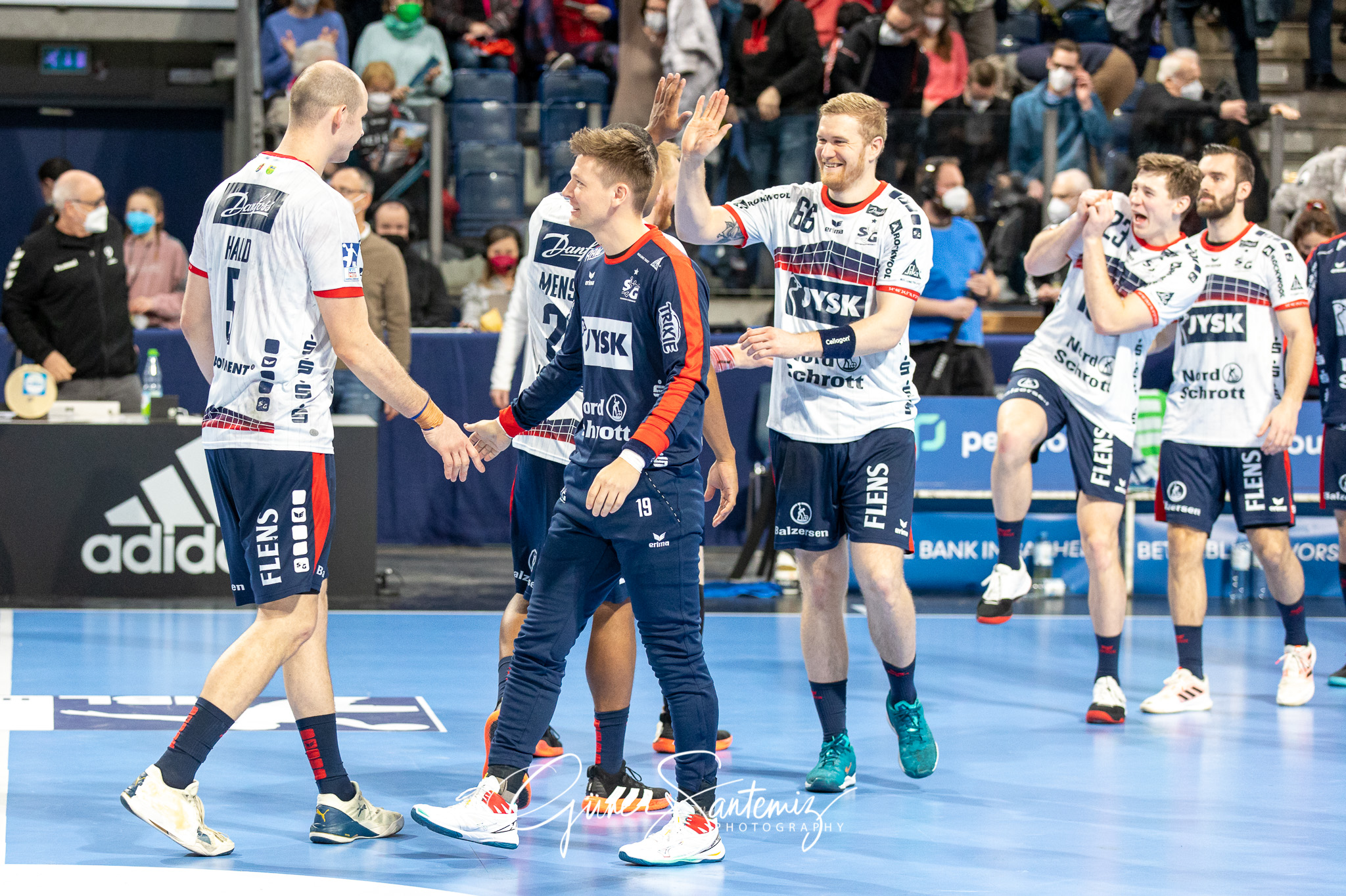 HC Erlangen vs. SG Flensburg-Handewitt - Handball - Bundesliga -